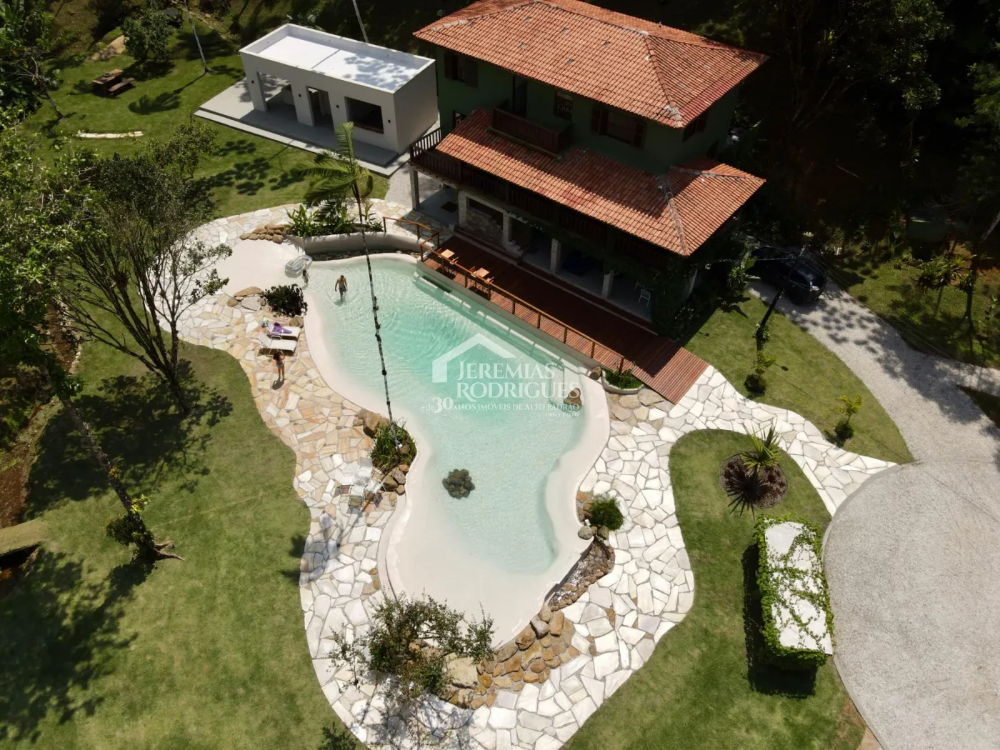 Casa com 3 dormitórios, 350 m² - Ubatumirim - Ubatuba/SP