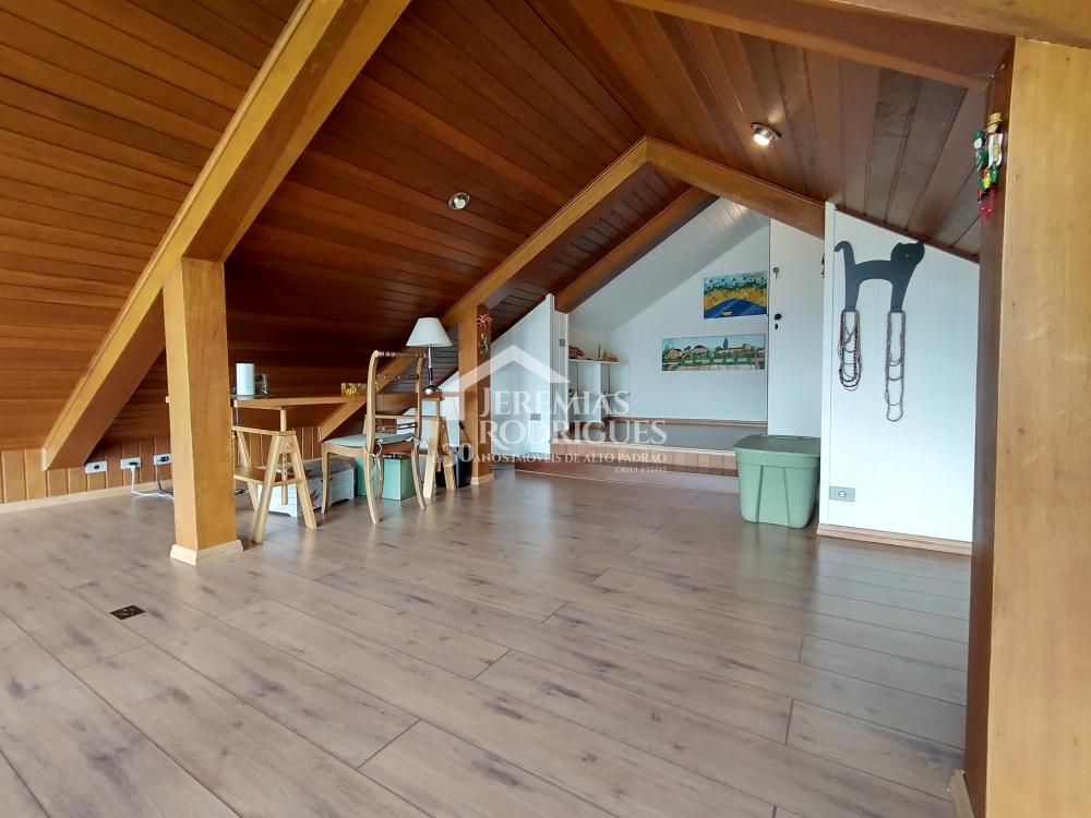 Casa com 4 dormitórios, 281 m² - Condomínio Jardim Véu da Noiva - Campos do Jordão/SP