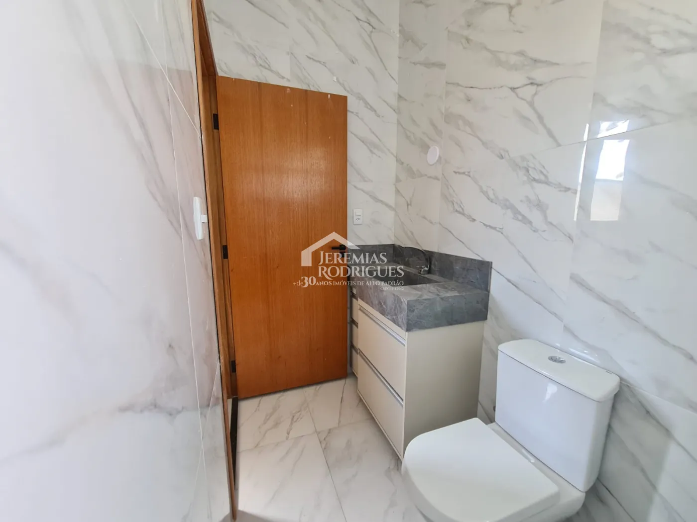 Casa com 3 dormitórios, 138 m² - Residencial Barão de Tremembé - Tremembé/SP.