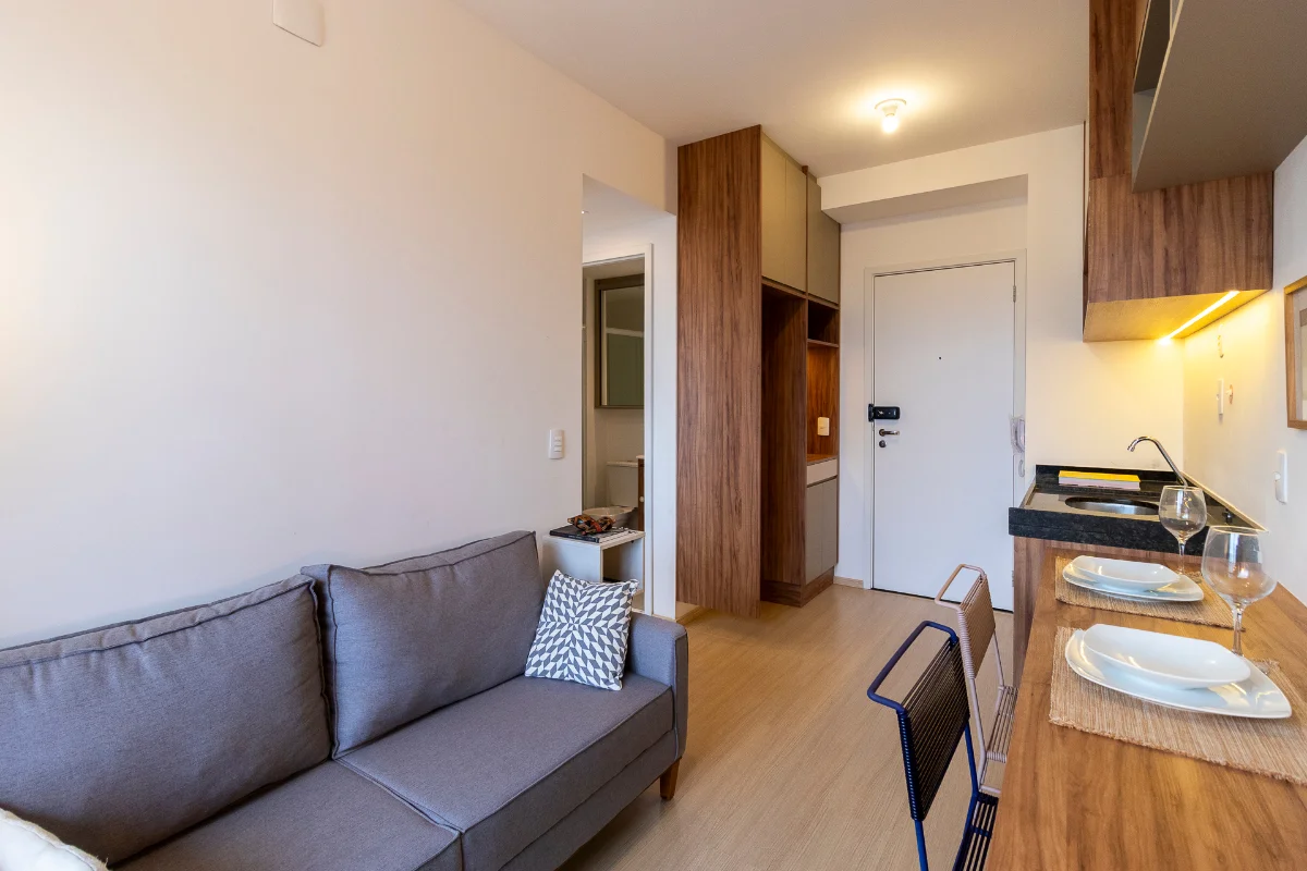 Apartamento em Mirandópolis próximo ao Metrô Praça da Árvore