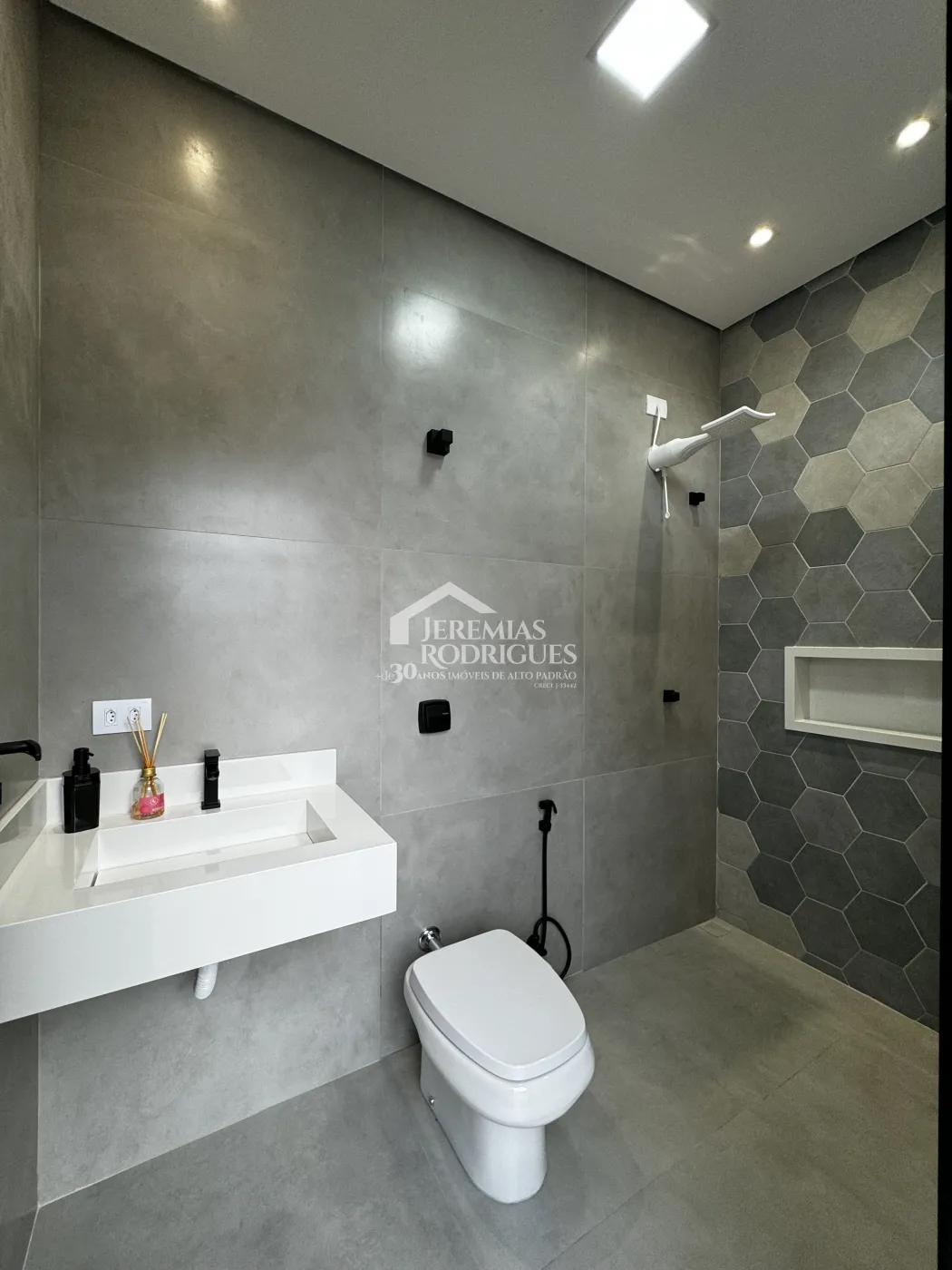 Casa com 3 suítes, 245 m² - Condomínio Village Splendore - Pindamonhangaba/SP.