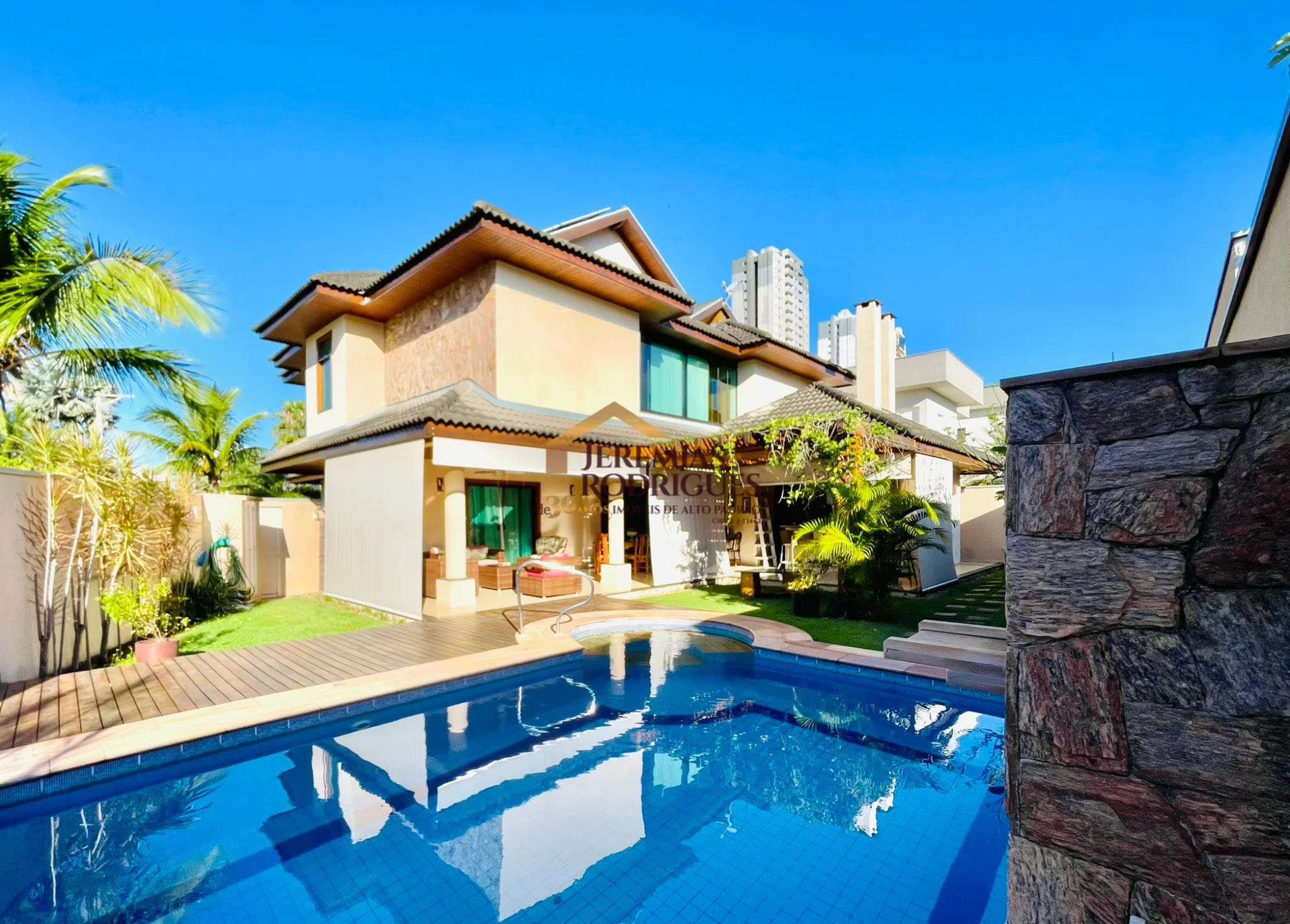 Casa para locação e venda no Taubaté Village em Taubaté/SP.