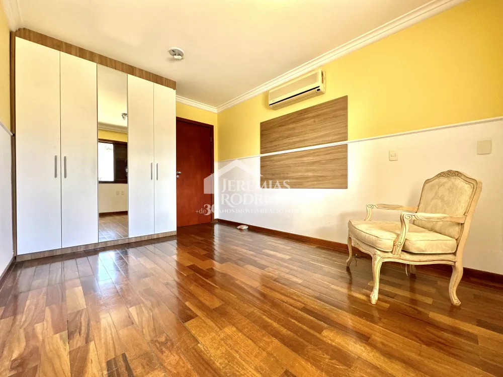 Casa com 4 quartos, 617 m² - Condomínio Taubaté Village - Taubaté/SP