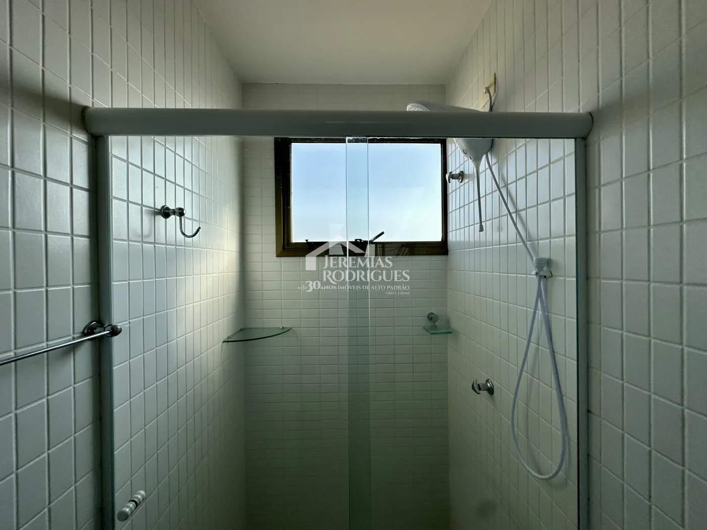 Apartamento com 3 dormitórios, 125 m² - Edifício Jabuticabeiras - Taubaté/SP.
