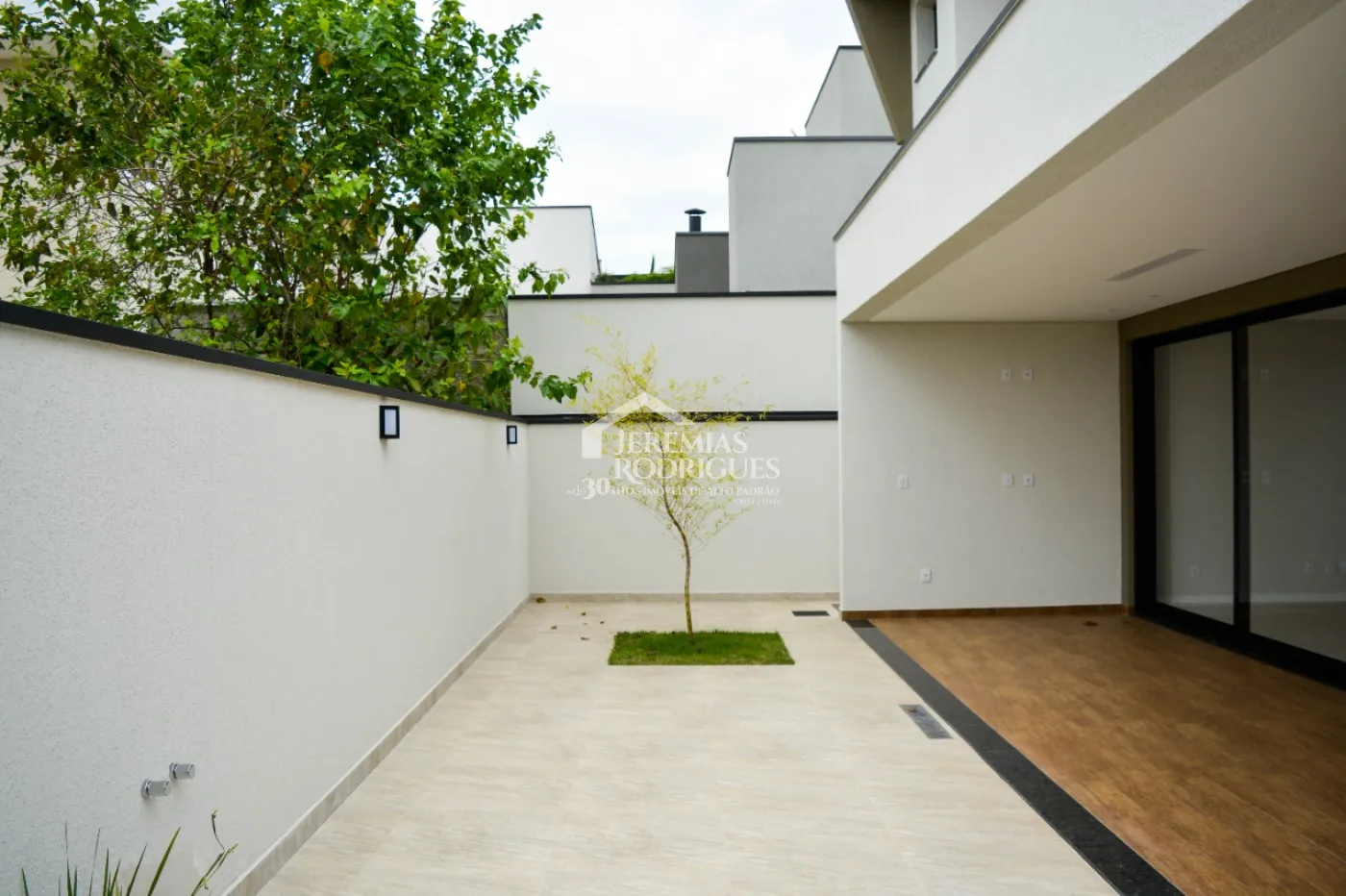 Casa com 4 dormitórios, 245 m² - Condomínio Colinas do Belém - Taubaté/SP