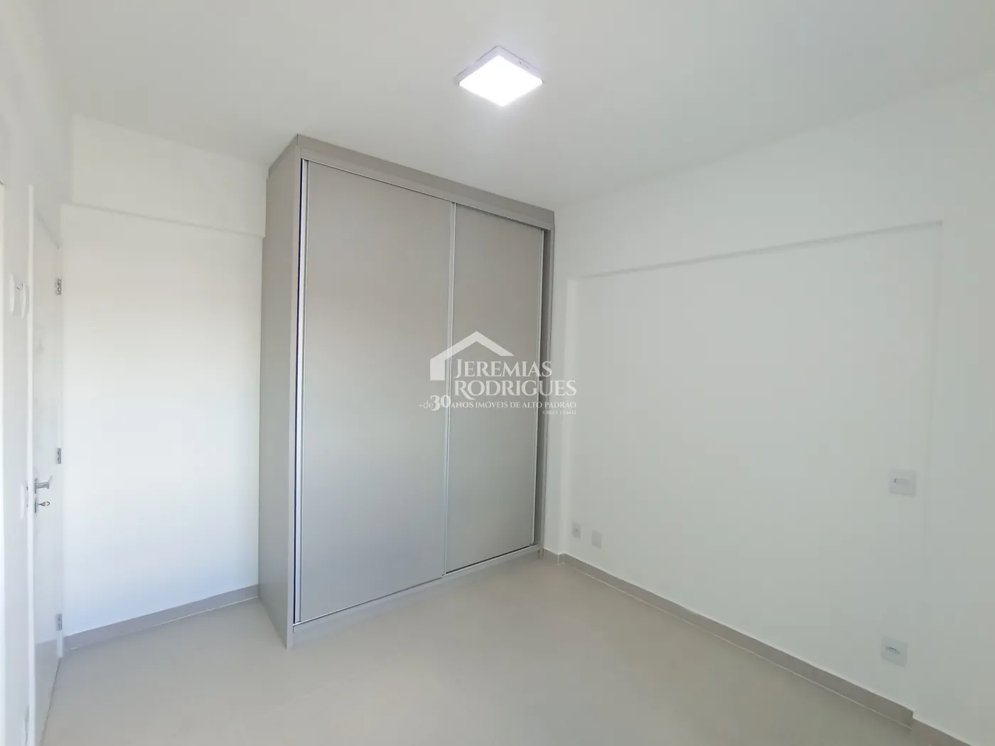 Apartamento à venda com 3 dormitórios, 119 m² no Edifício Residencial Elegance em Taubaté/SP.