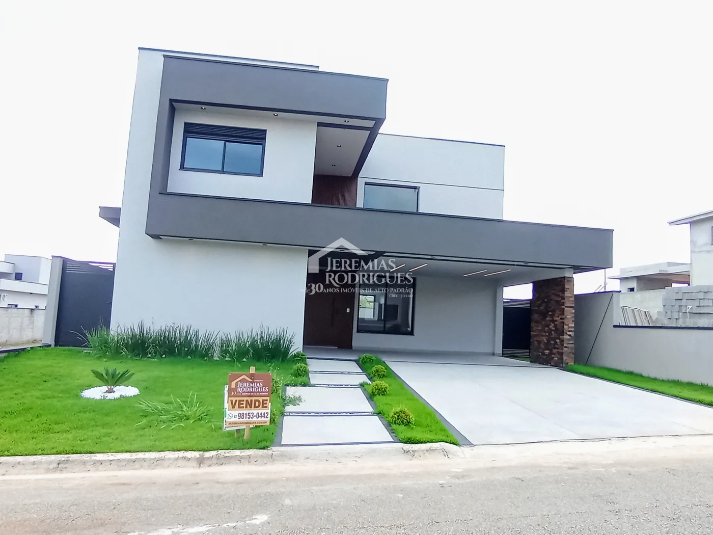 Casa para venda com 4 dormitórios no Condomínio Village Splendore em Pindamonhangaba/SP