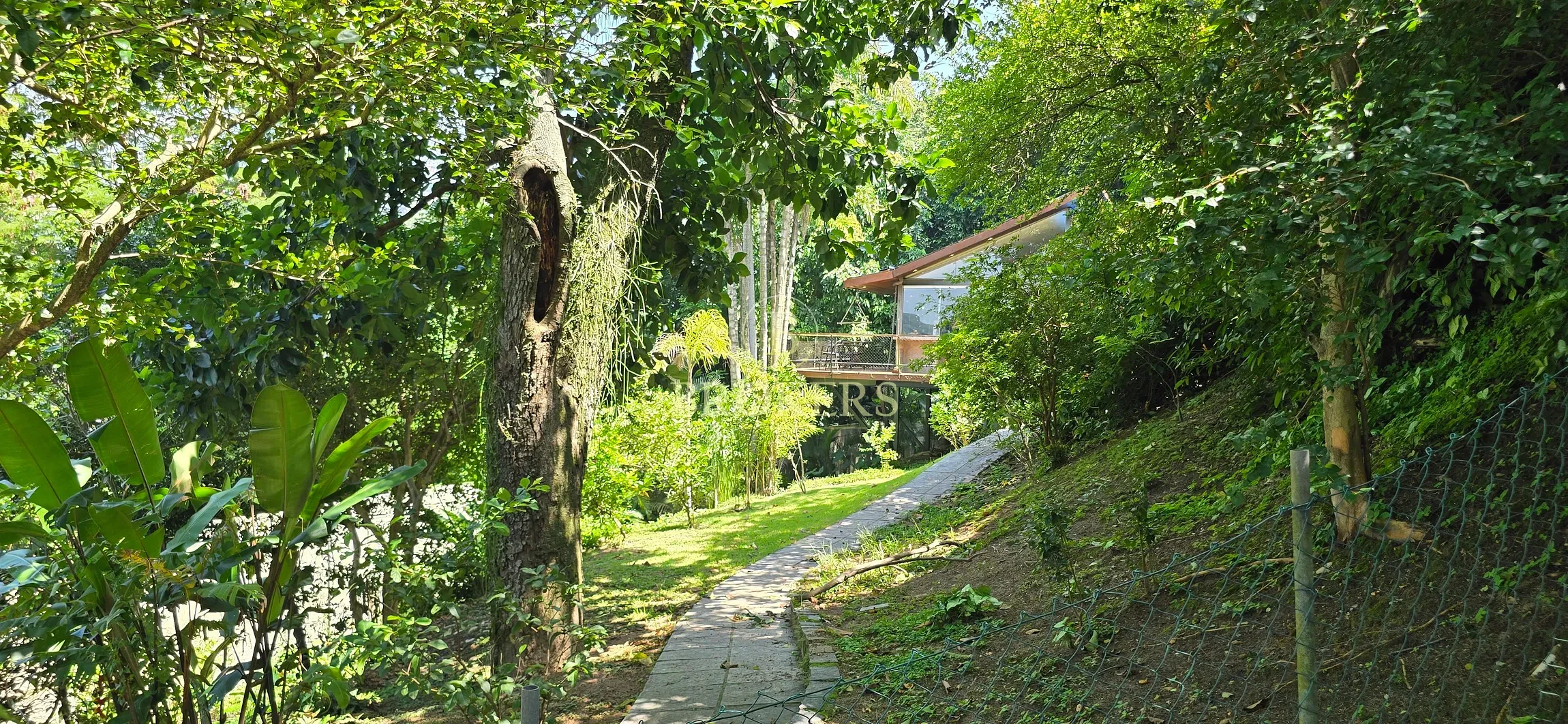 Mansão Colonial a venda em Santa Teresa: 2 Casas, Piscina e Área Gourmet. Terreno de 2.000m² , vist — foto 40