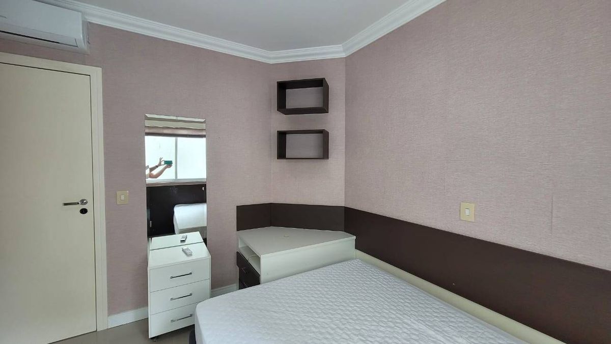Apartamento Quadra Mar 2 Quartos Meia Praia Itapema SC