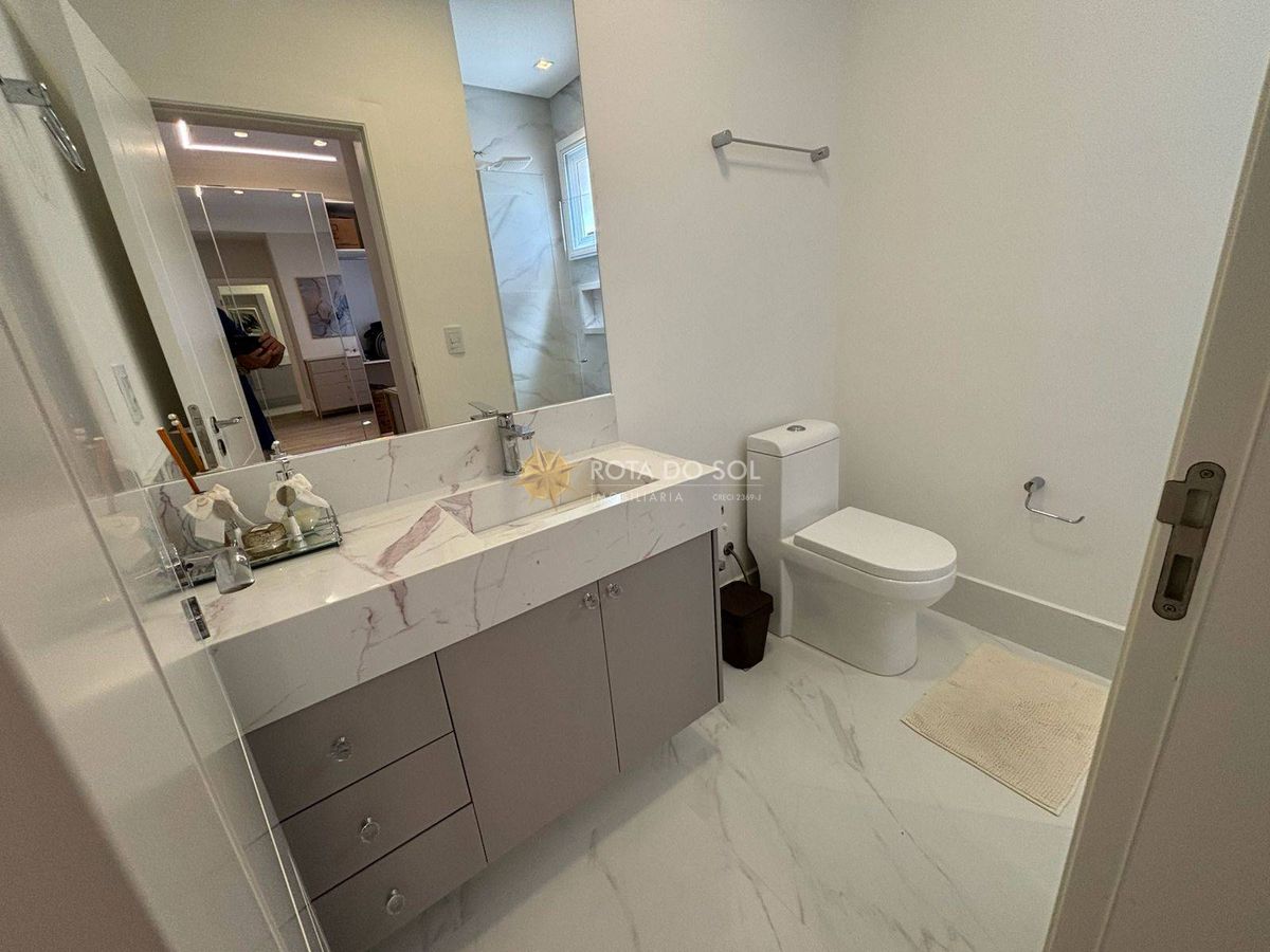Apartamento Frente Mar 3 Suítes Canto da Praia Itapema SC — foto 16