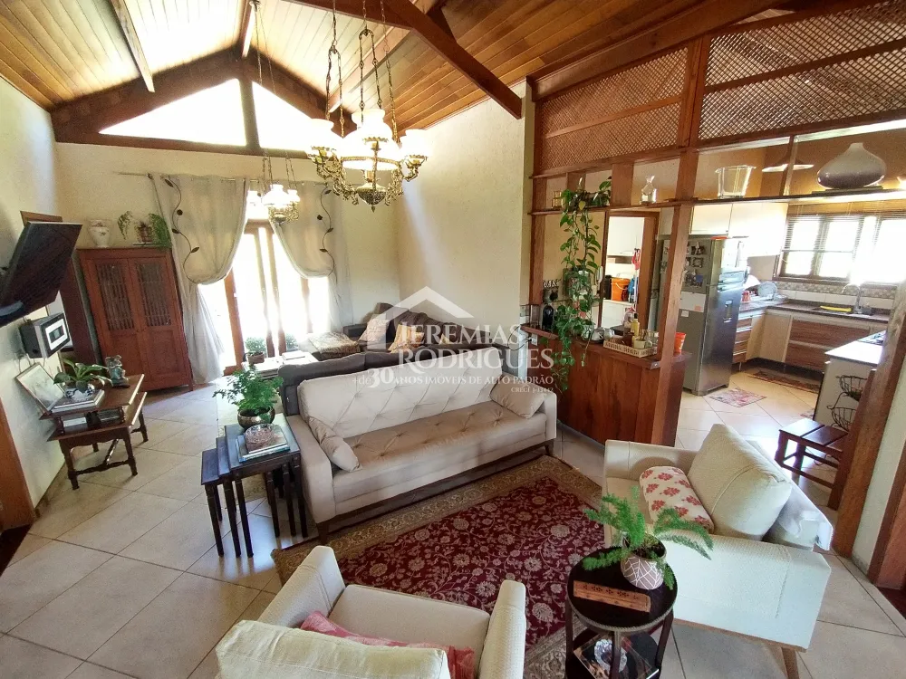 Casa com 4 dormitórios, 277 m² - Santo Antônio do Pinhal/SP