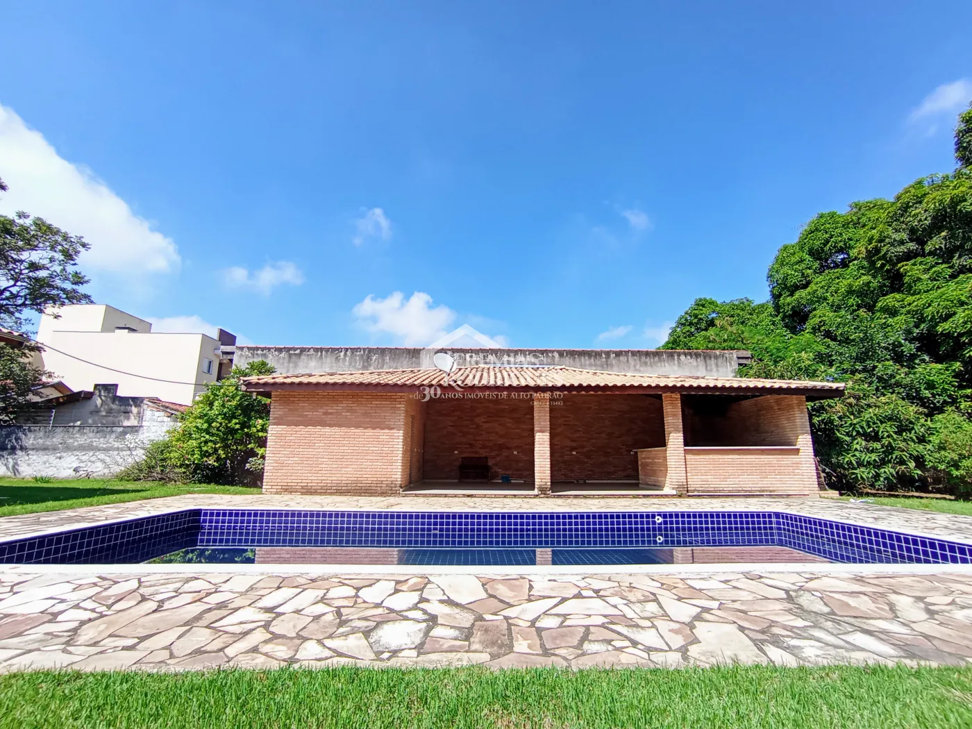 Chácara para locação com 4 dormitórios no bairro Jardim Carlota em Moreira Cesar/SP