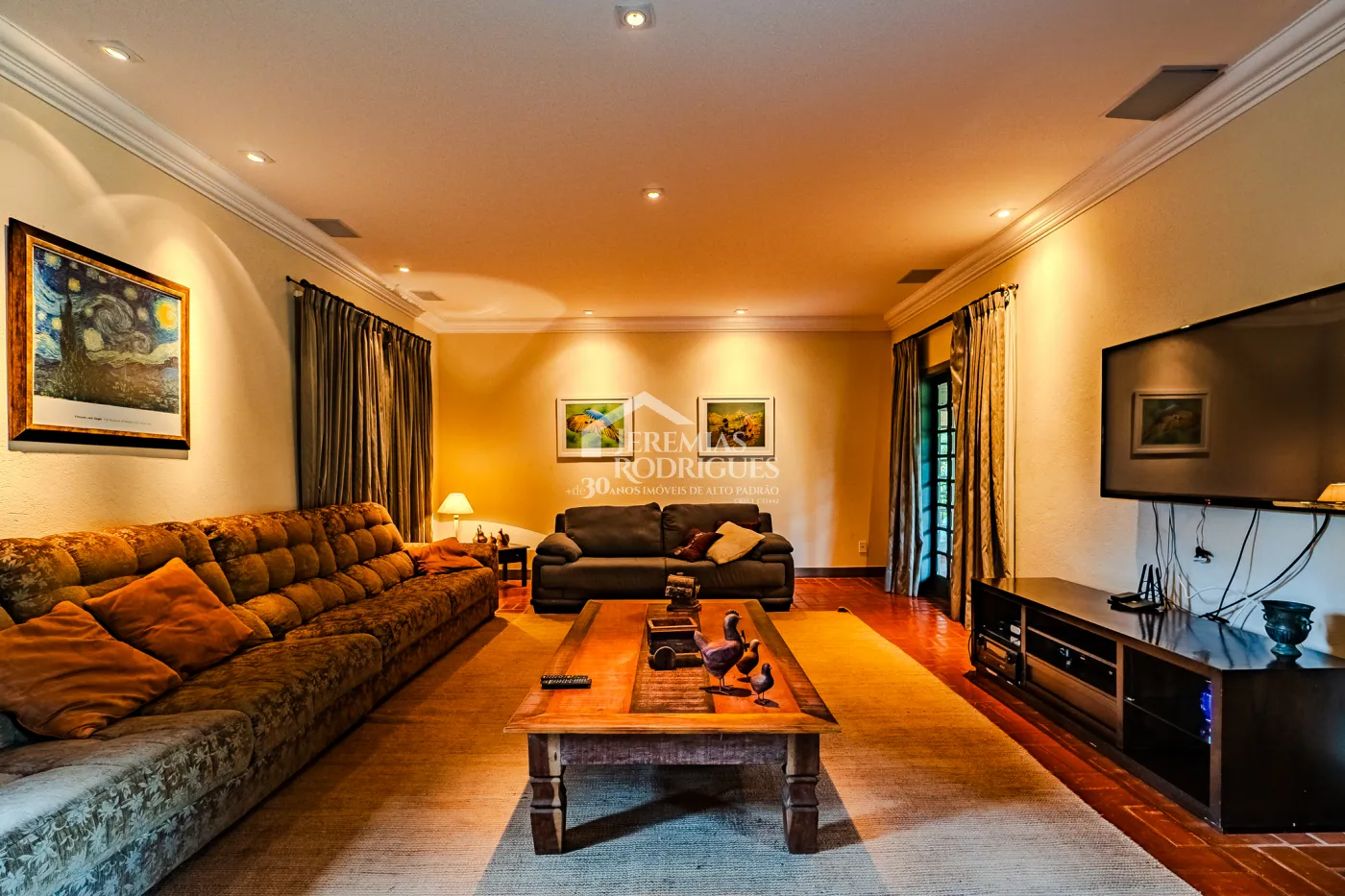 Casa à venda por R$ 6.200.000,00 - Cunha/SP