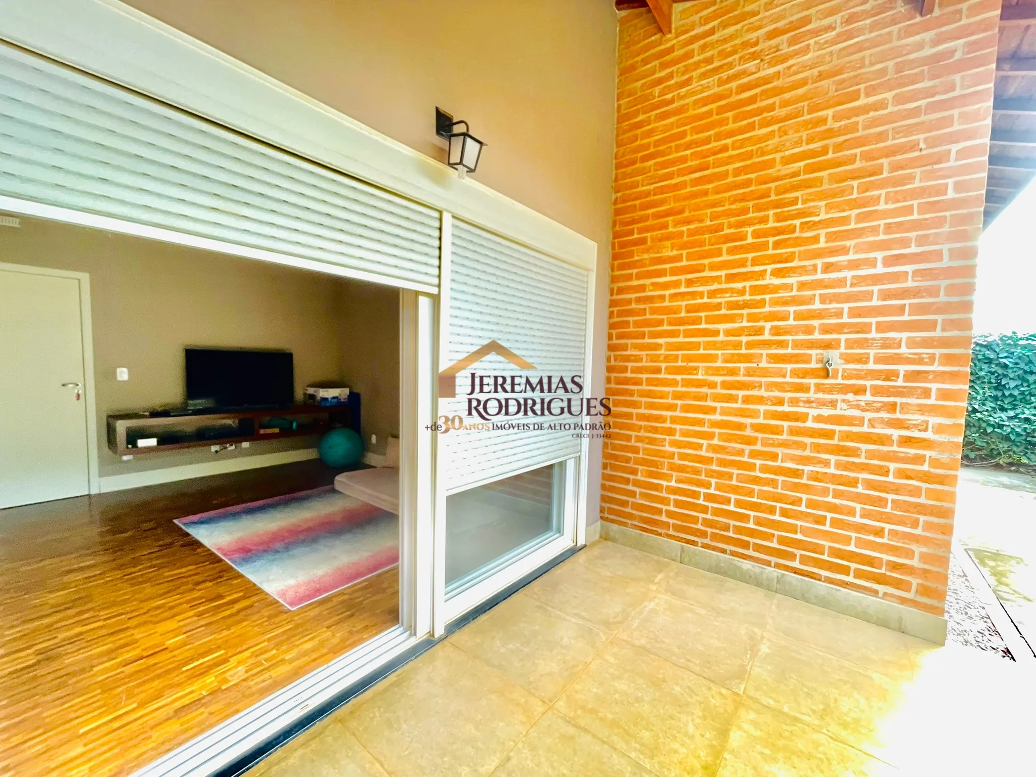 Casa à venda no  Residencial Reserva Altos do Cataguá em Taubaté/SP.