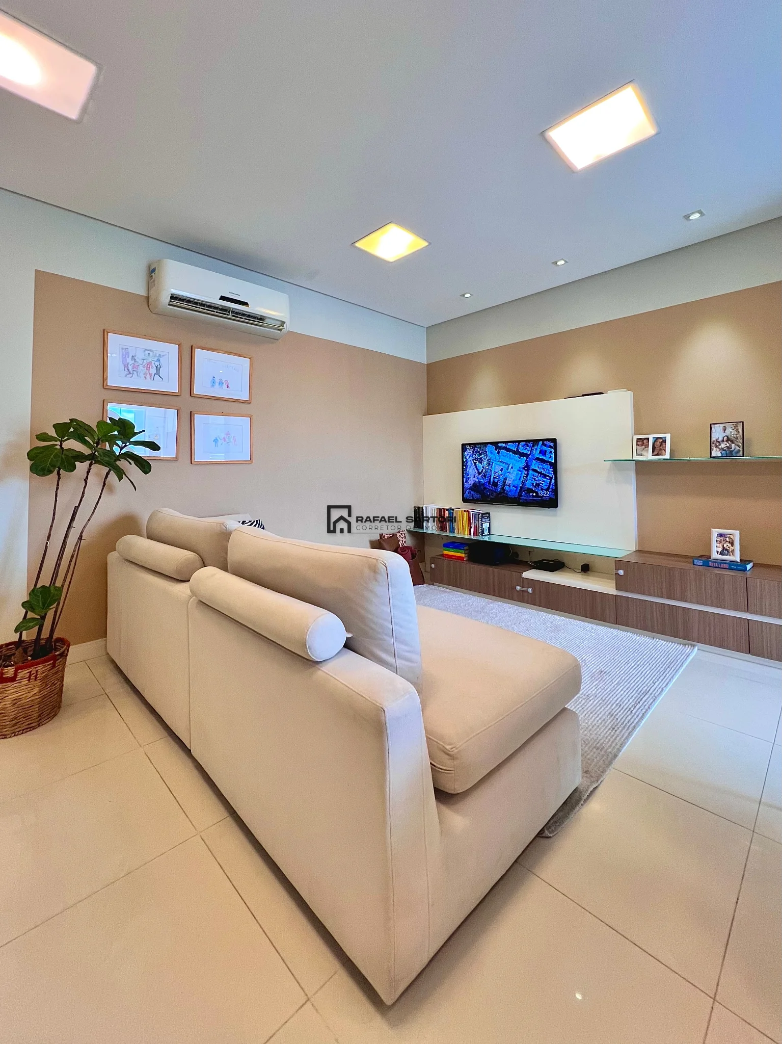 APARTAMENTO MOBILIADO NA DIVISA COM O CENTRO