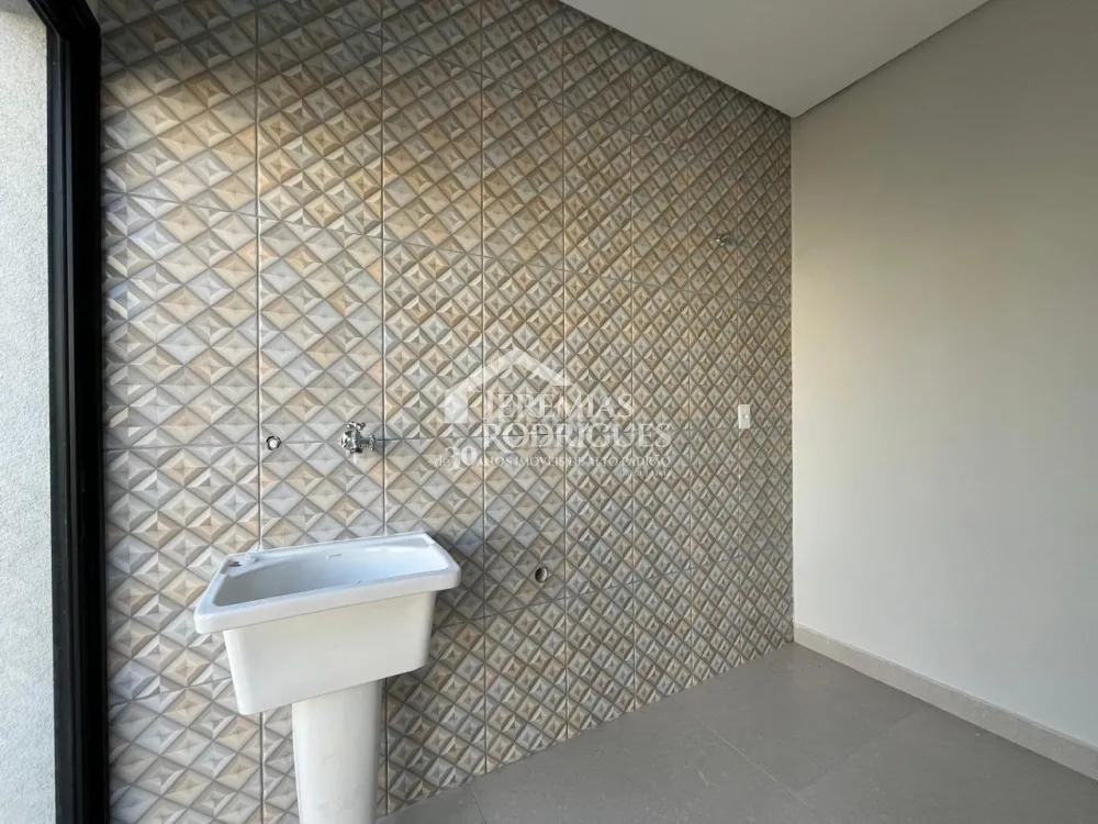 Casa com 3 dormitórios, 108 m² - Condomínio Vale dos Cristais - Taubaté/SP.