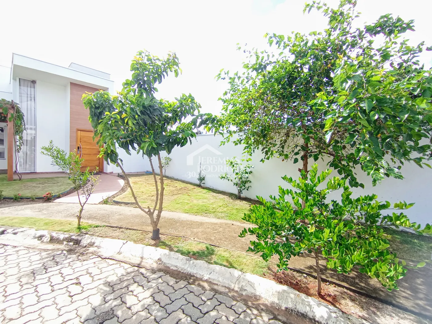 Casa para venda com 2 dormitórios no Residencial Charles Schineider em Taubaté/SP