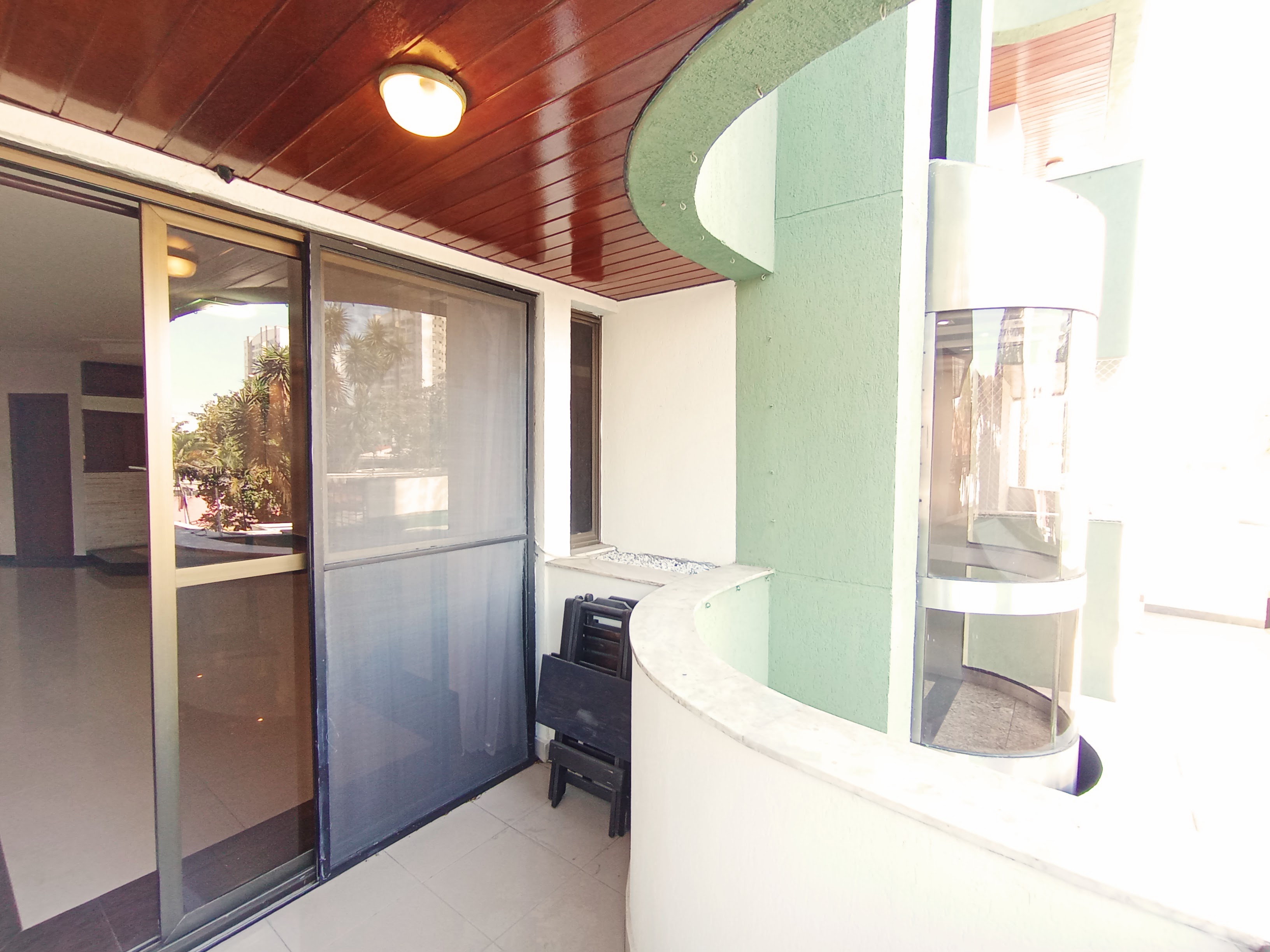 Apartamento à venda com 3 dormitórios, 171 m² no Condomínio Green Tower em Taubaté/SP.