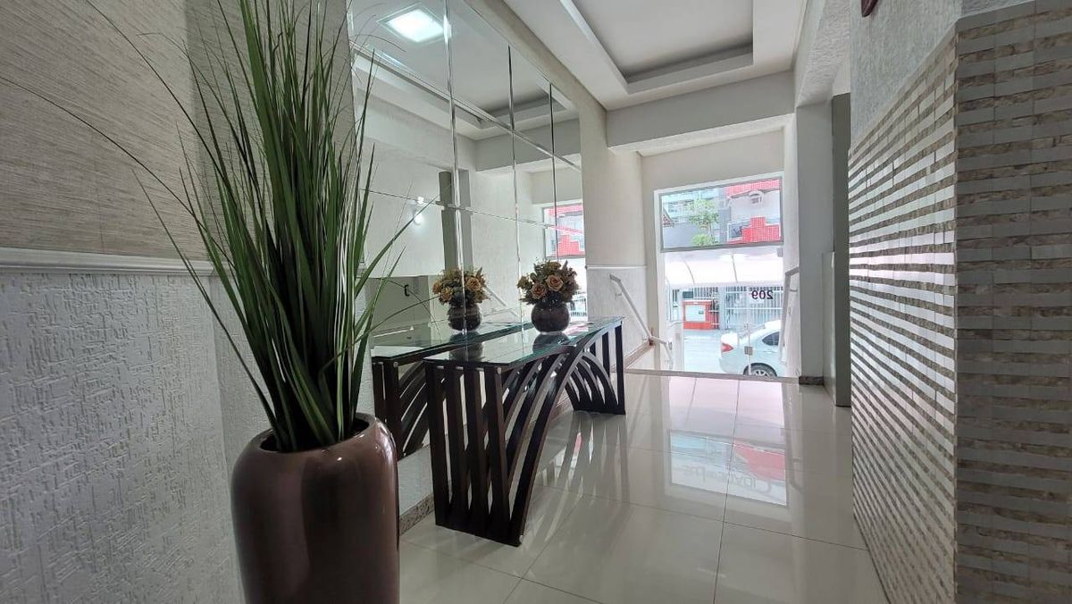 Apartamento Quadra Mar 2 Quartos Meia Praia Itapema SC