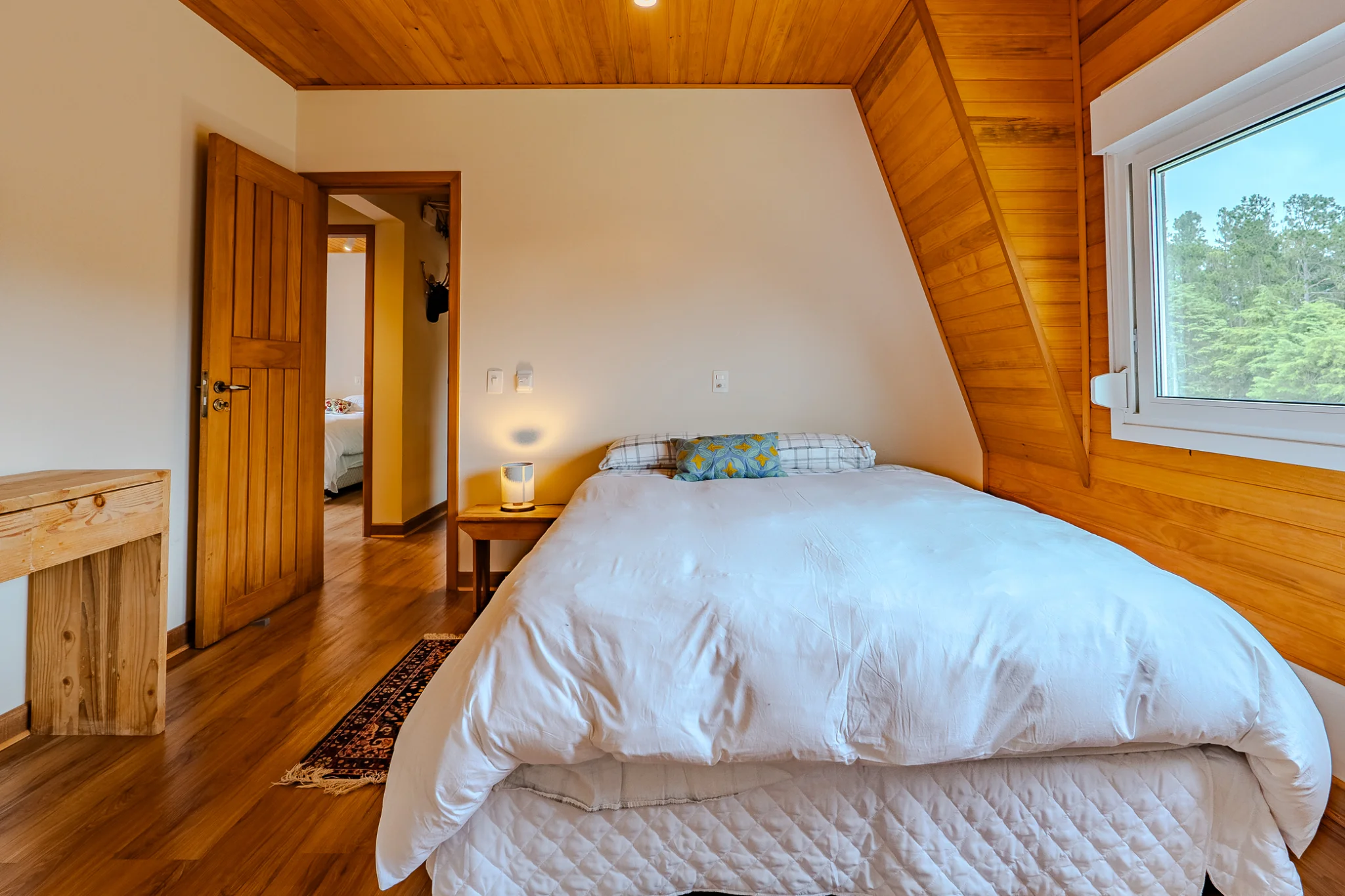 Casa estilo celeiro à venda com 4 suítes no Condomínio Umuarama em Campos do Jordão/SP. — foto 18