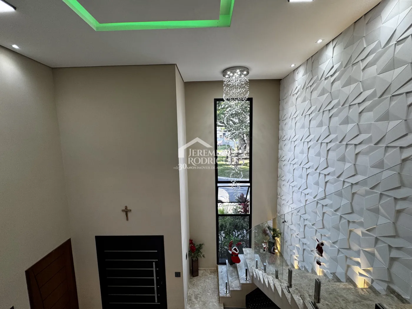 Casa com 3 dormitórios, 267 m² - Condomínio Parque das Araucárias - Tremembé/SP.
