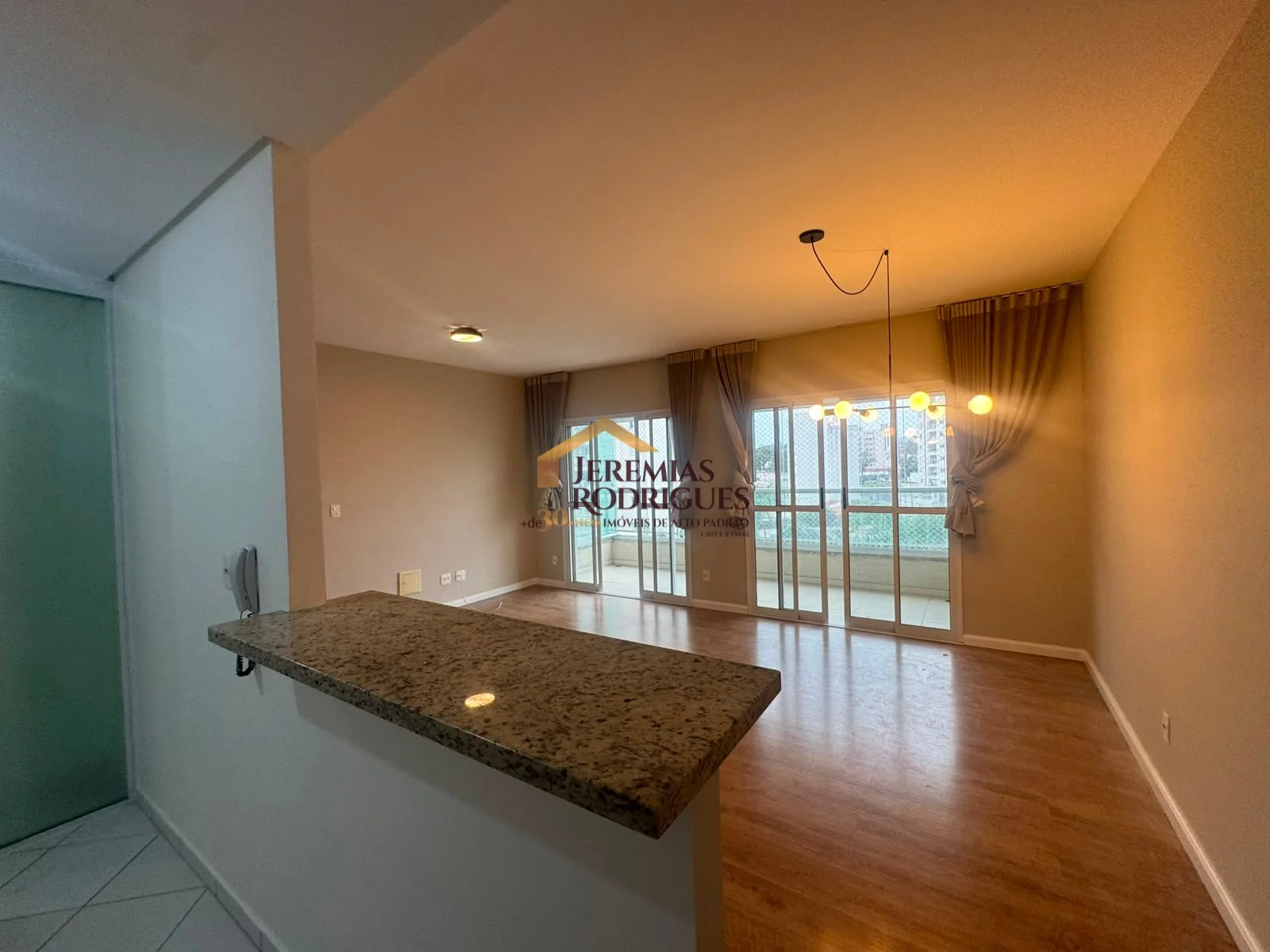 Apartamento para venda e locação no Condomínio Camburi em Taubaté/SP