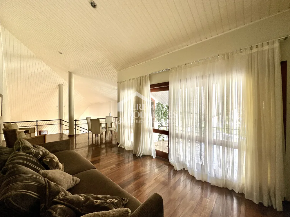 Casa com 4 quartos, 617 m² - Condomínio Taubaté Village - Taubaté/SP