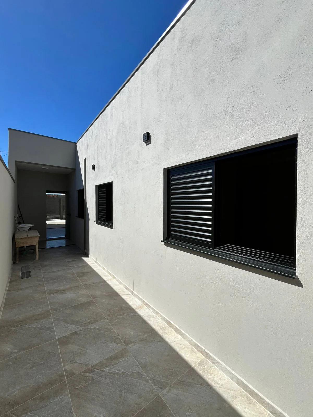 Casa à venda no Santa Clara – 3 quartos, suíte, área gourmet | Pindamonhangaba