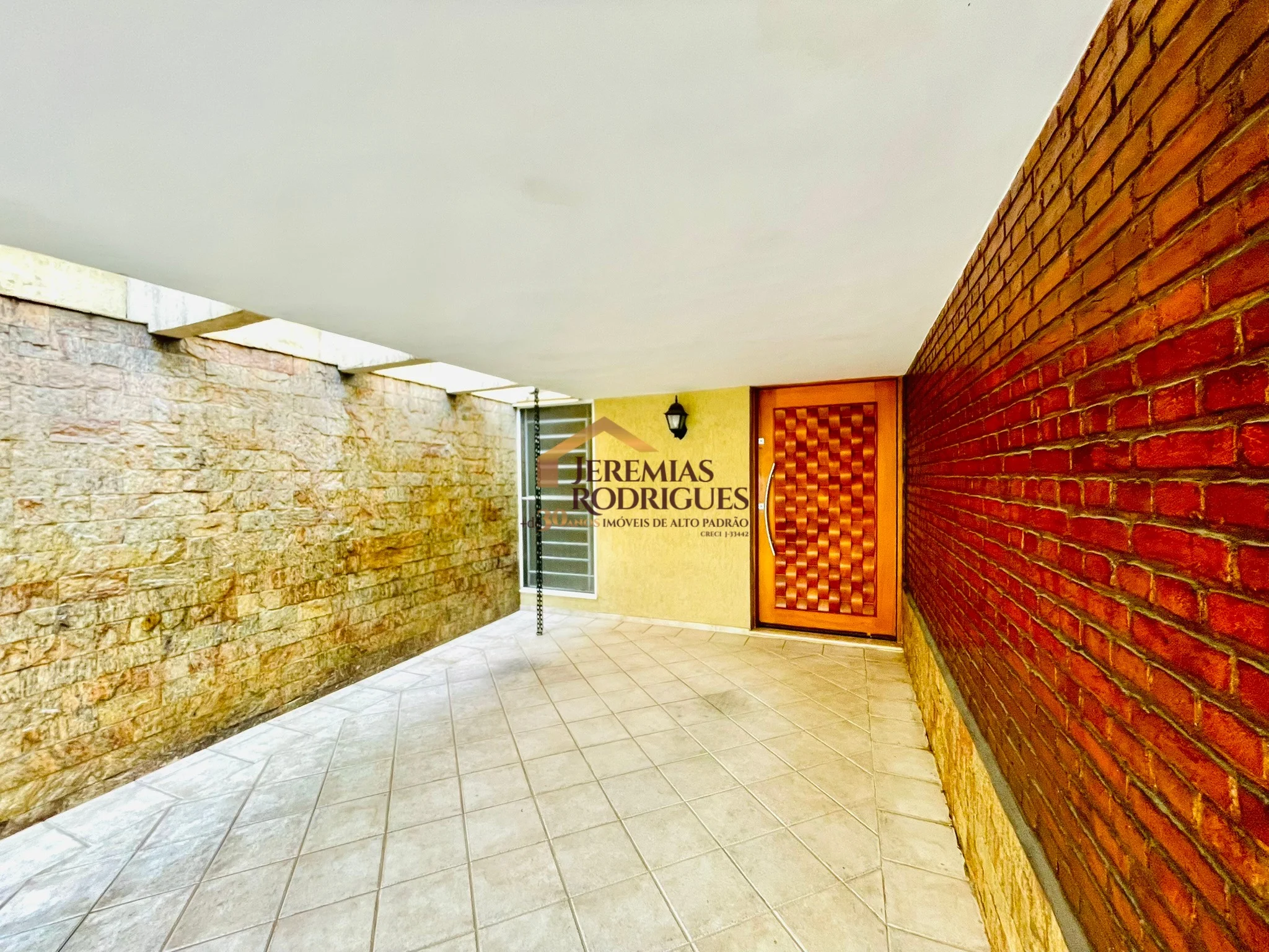 Casa para locação e venda no Centro em Taubaté/SP. — foto 36