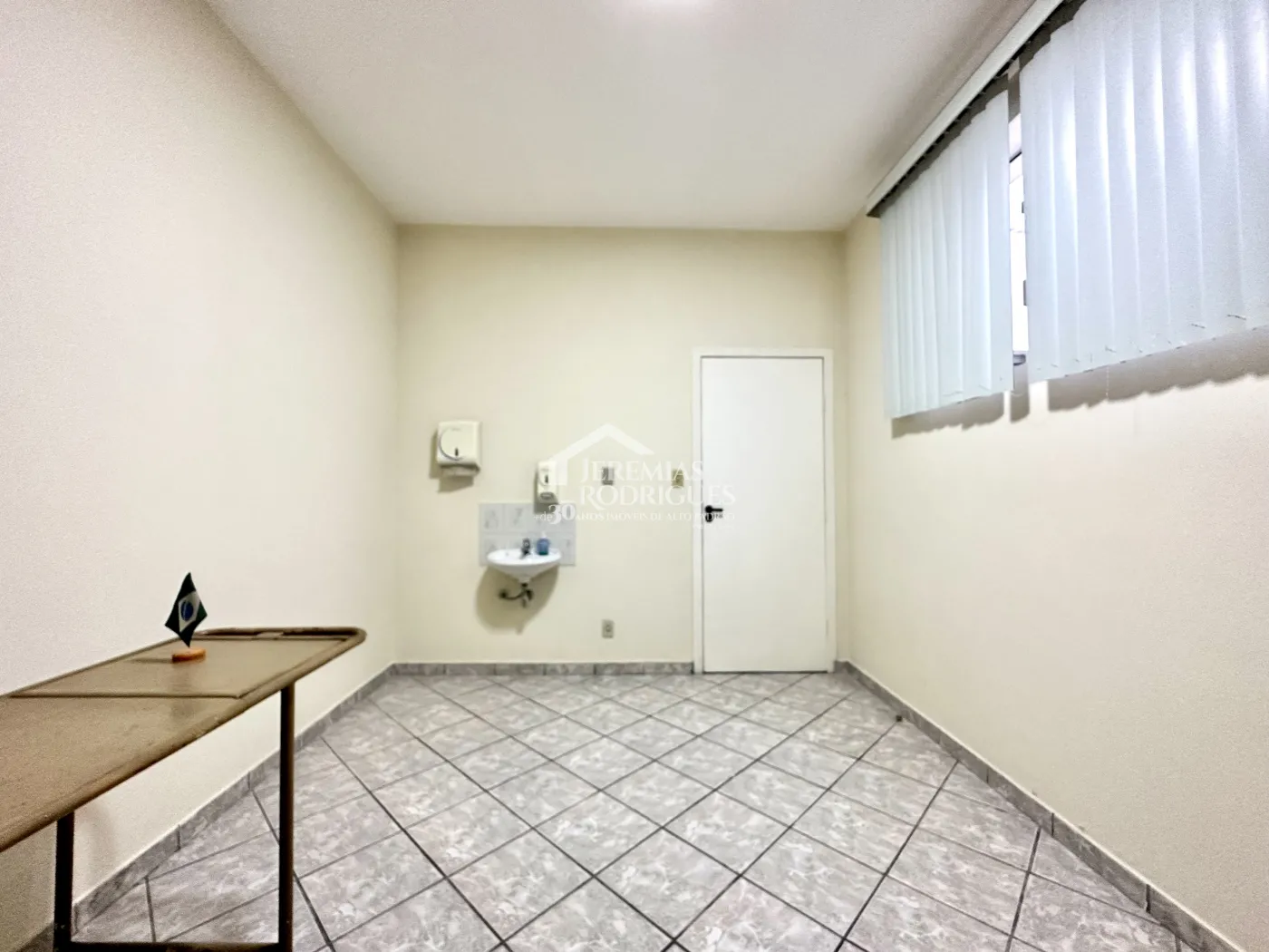 Ponto comercial no Centro de Taubaté/SP