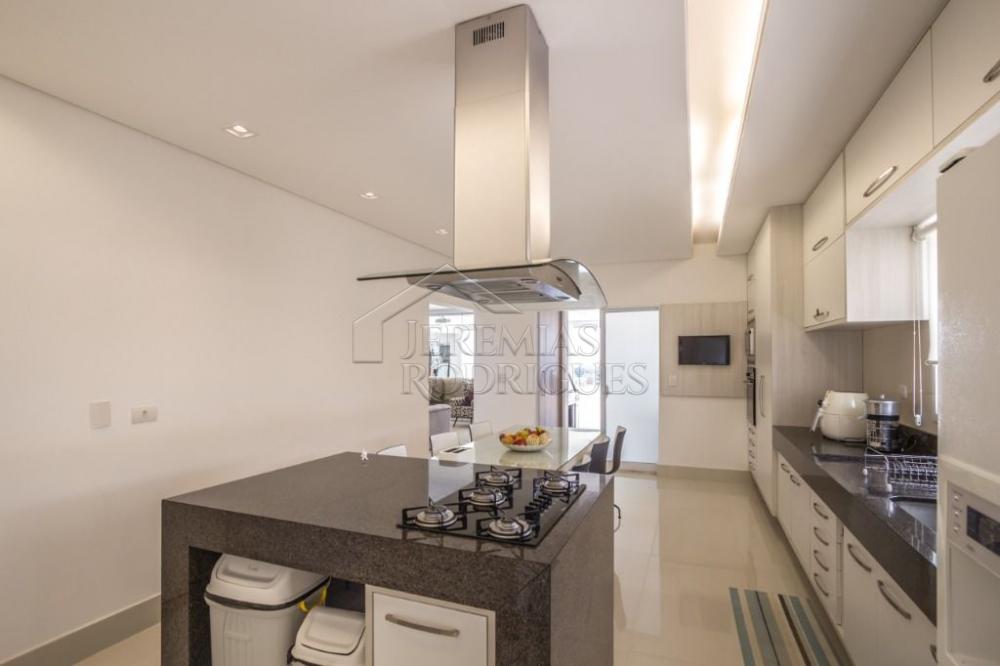 Casa à venda por R$ 3.990.000,00 - Taubaté/SP