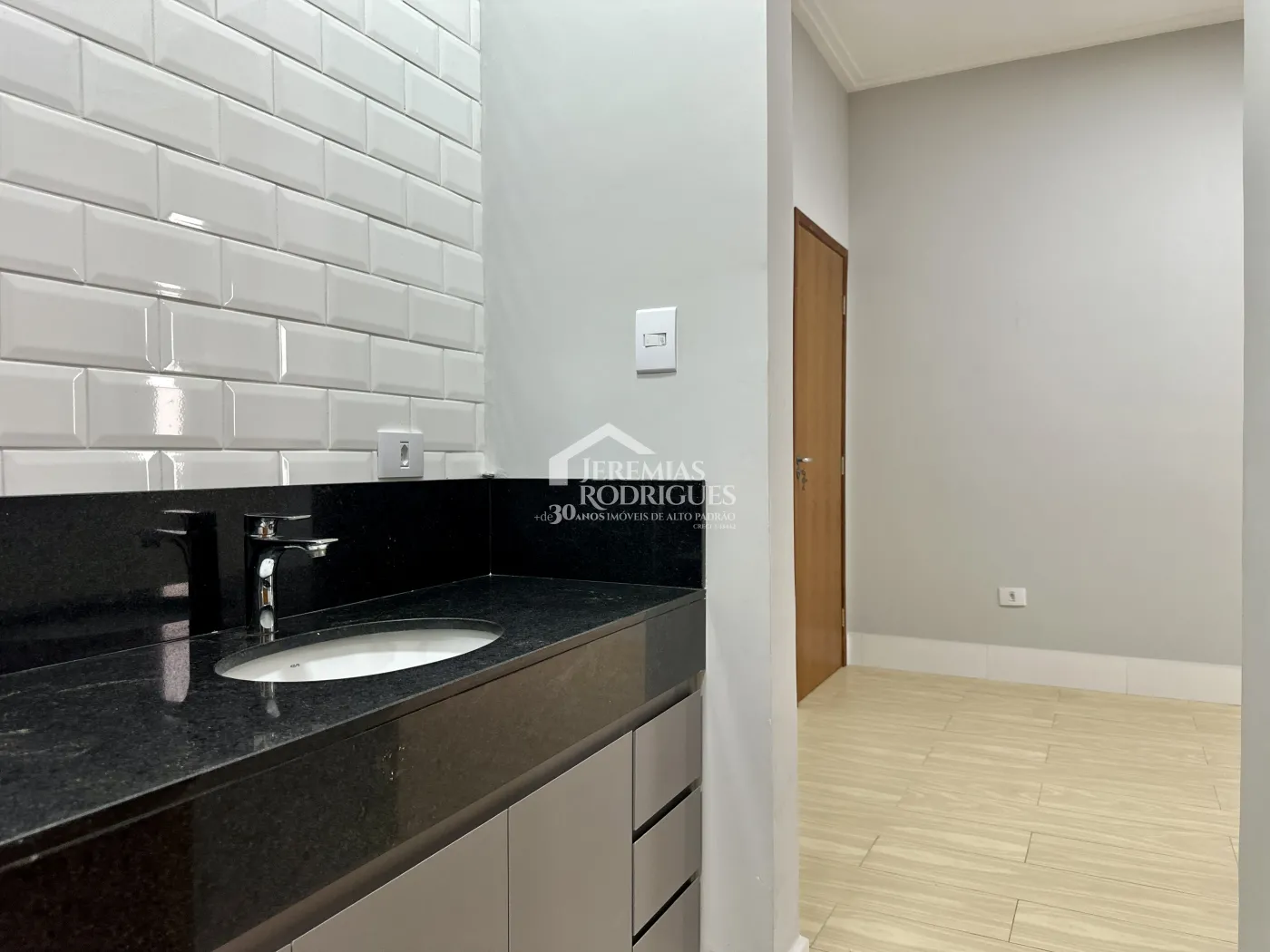 Casa para locação com 3 dormitórios no Condomínio Parque das Araucárias em Tremembé/SP