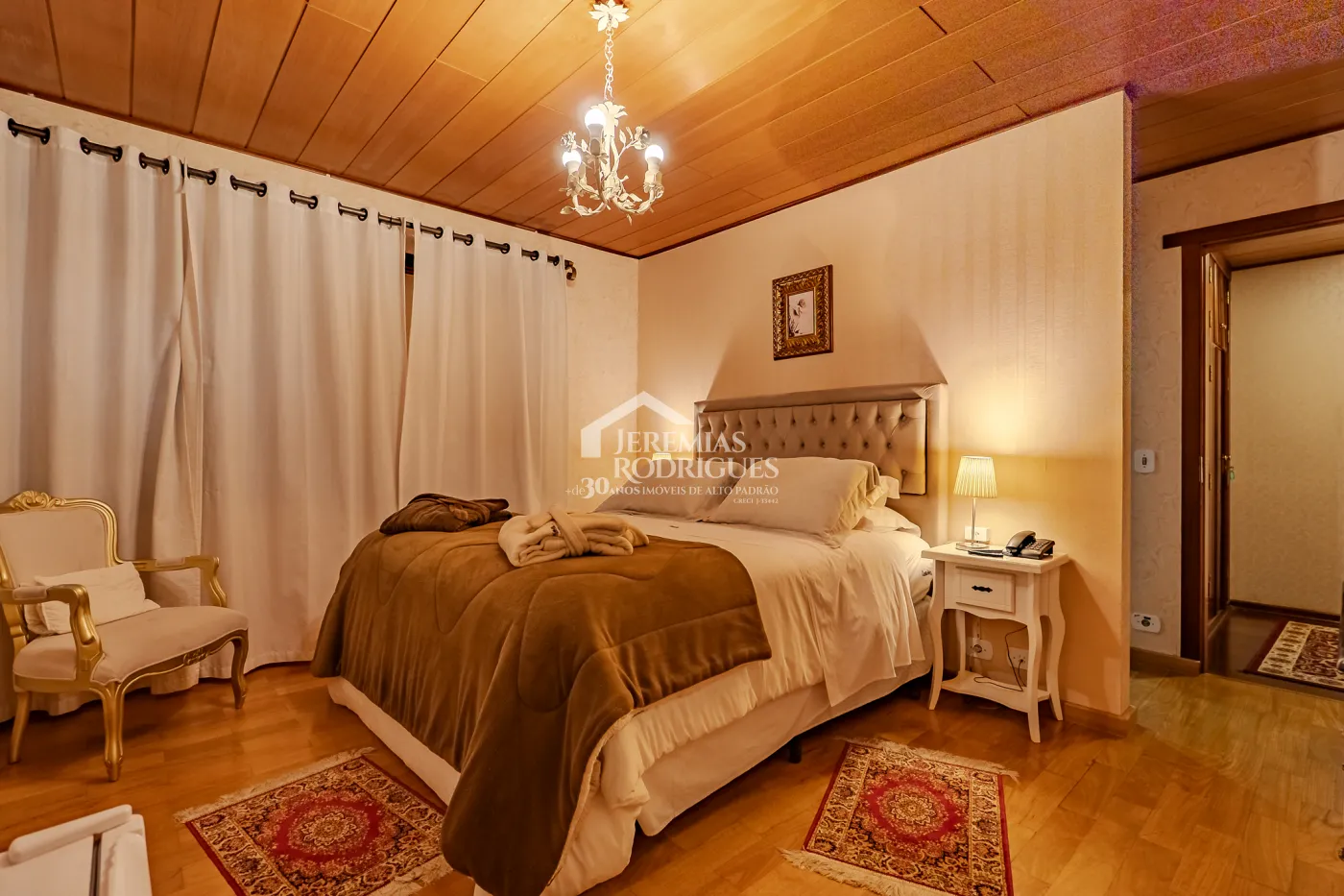 Pousada à venda com Exclusividade com 14 suítes no Casablanca Hotel Boutique em Campos do Jordão/SP