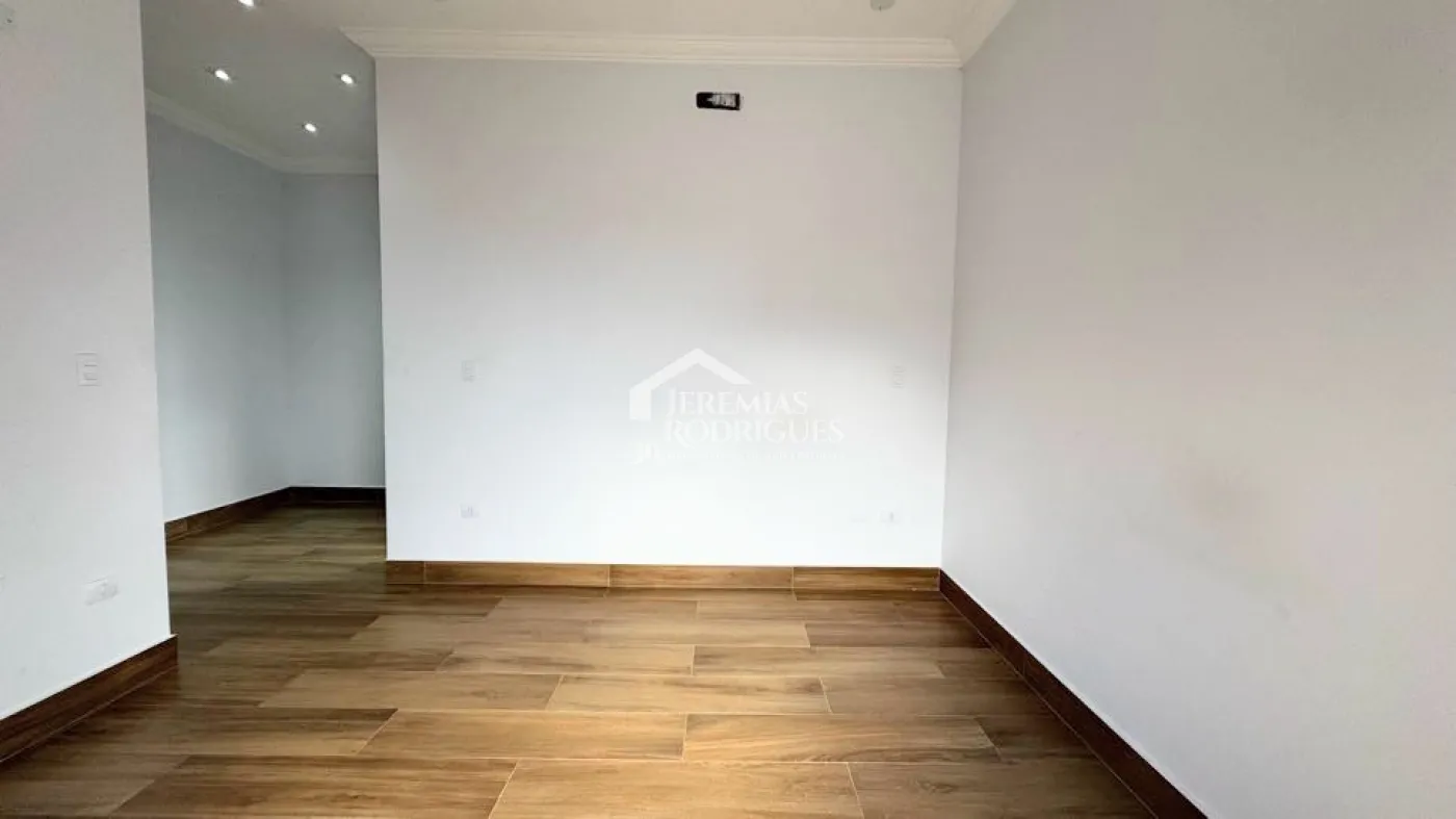 Casa para venda com 3 suítes no Condomínio Reserva dos Lagos em Pindamonhangaba/SP