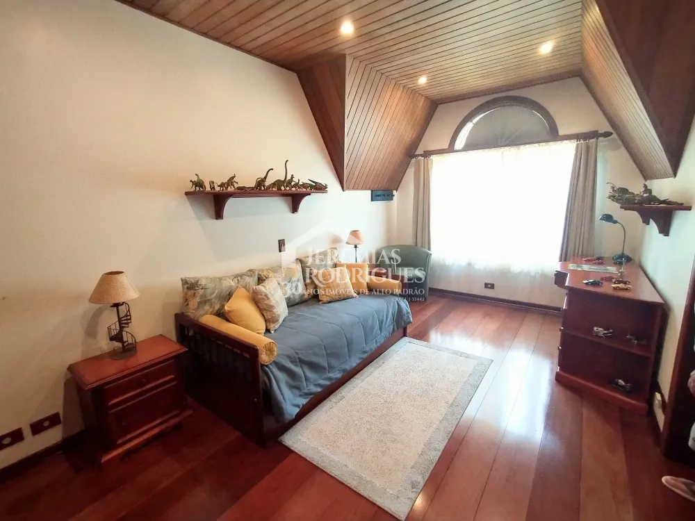 Casa com 4 dormitórios, 380 m² - Condomínio Jardim Véu da Noiva - Campos do Jordão/SP