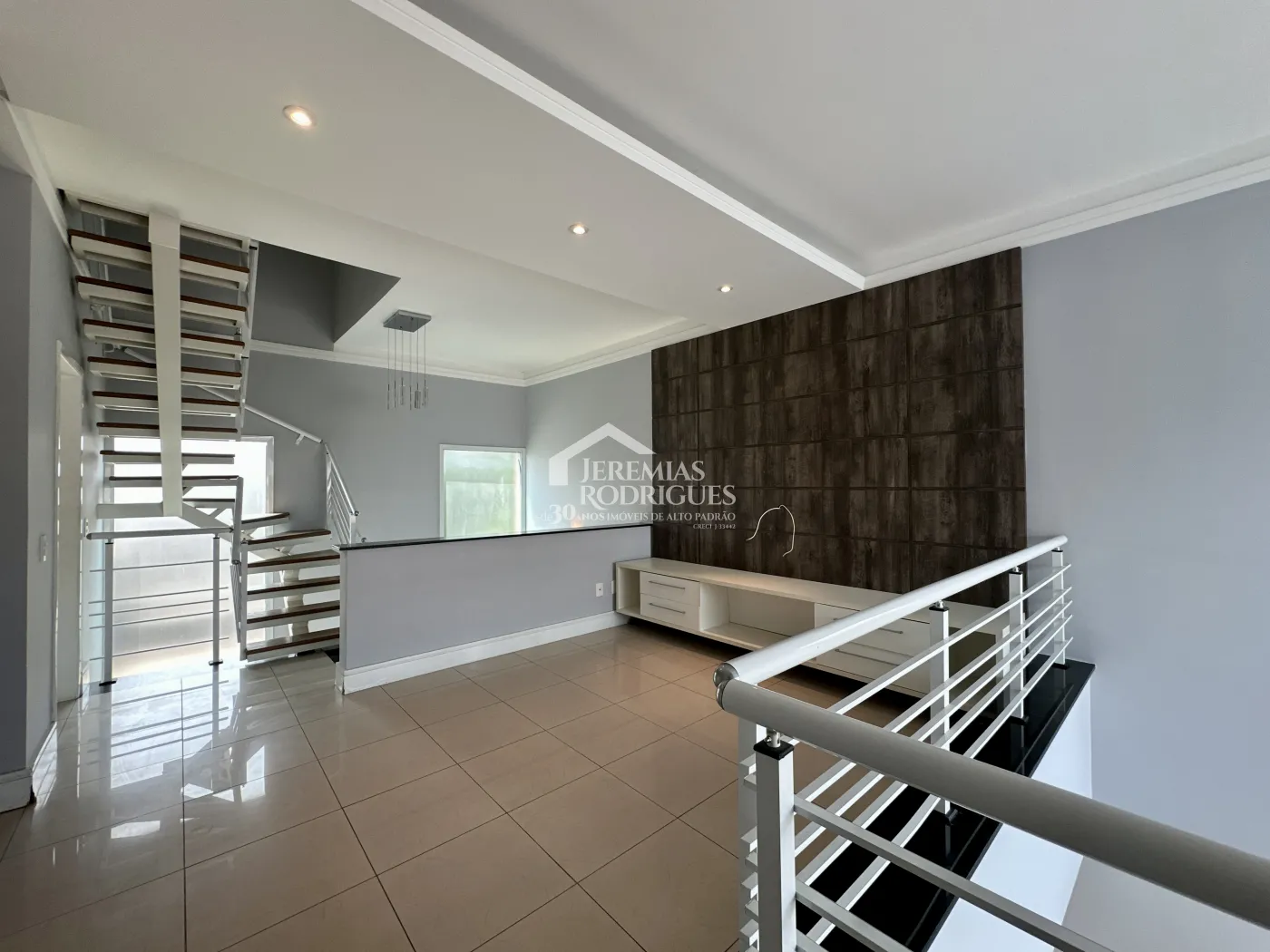 Sobrado com 3 dormitórios, 302 m2 - Condomínio Campos do Conde II - Tremembé/SP.