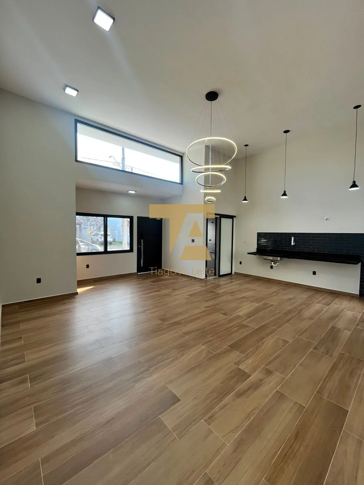 Casa nova térrea no Condomínio Laguna, Pindamonhangaba. São 150m² de área construída, 3 dorms (1 suíte) e área gourmet