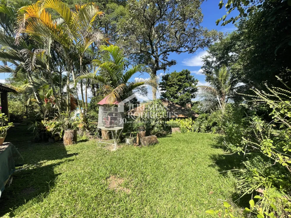 Chácara com 3 quartos, 3.901 m² - Sapé I - Caçapava/SP