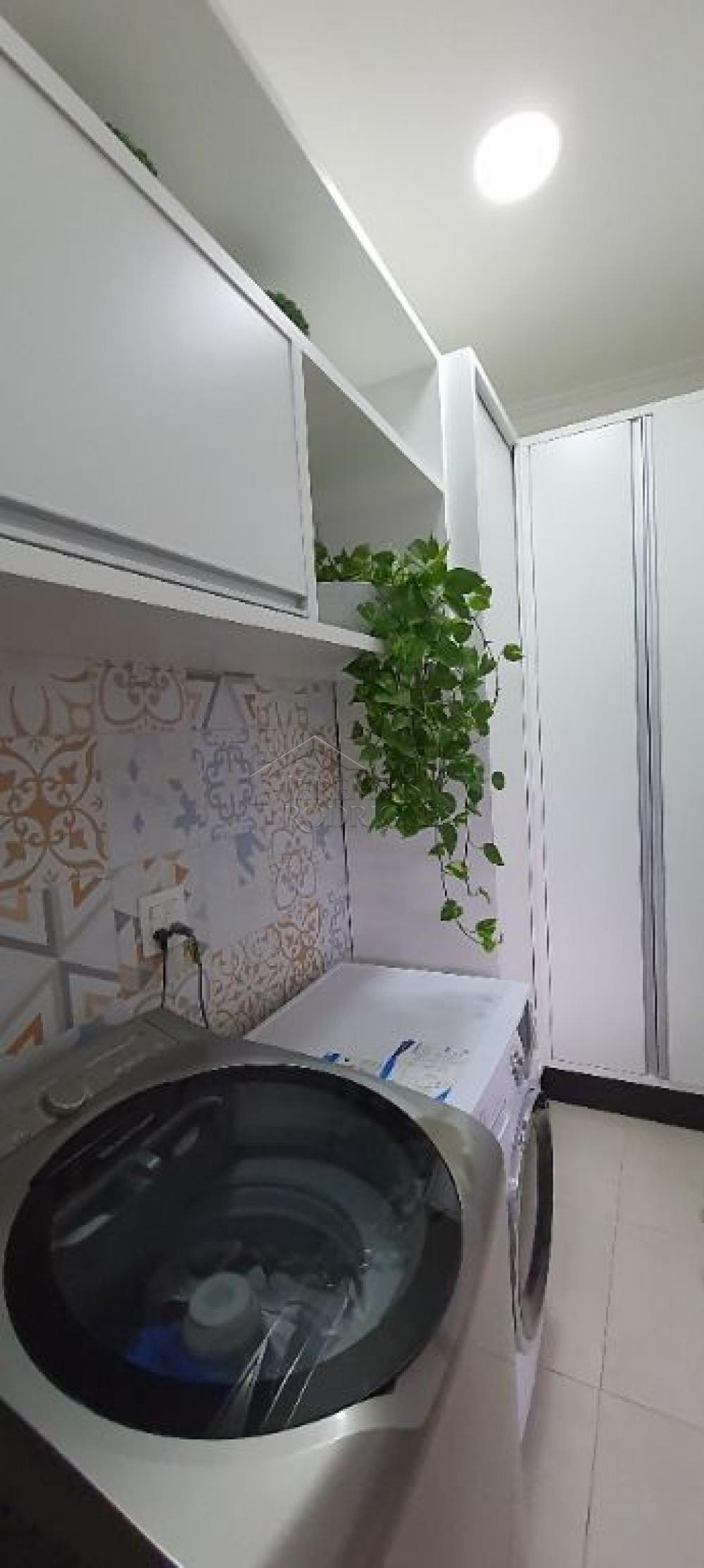 Casa à venda com 3 suítes no Condomínio Parque das Araucárias em Tremembé/SP.