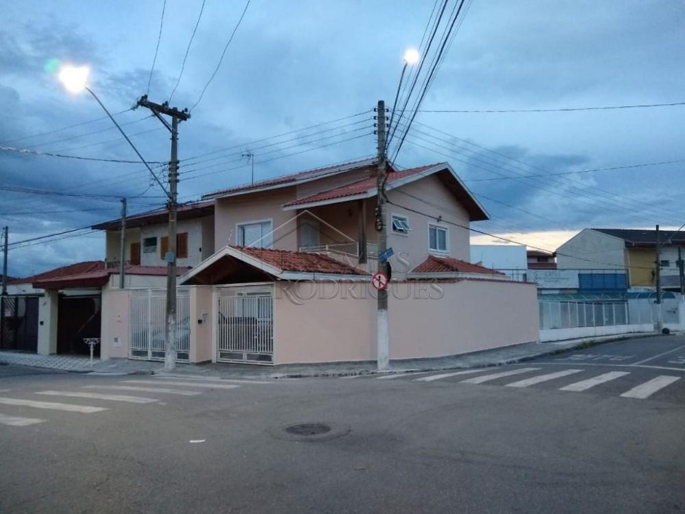 Casa à venda por R$ 800.000,00 - Taubaté/SP