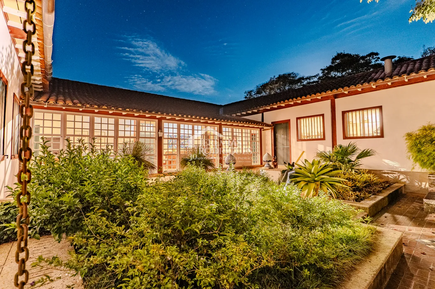 Fazenda à venda com 3.389.000,00 m² em Piraí/RJ.