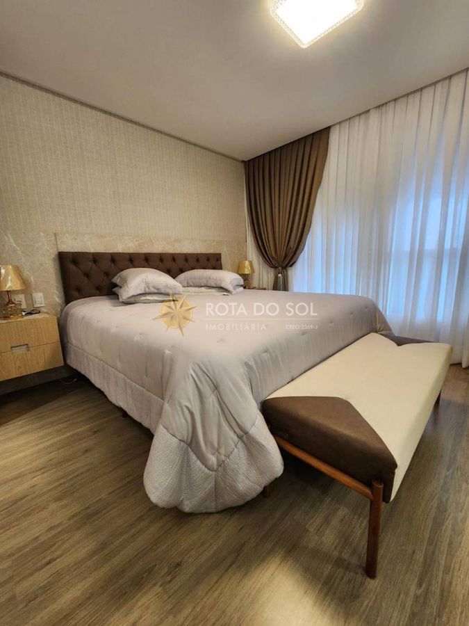 Place Vendôme Apartamento 4 Suítes em Meia Praia Itapema SC