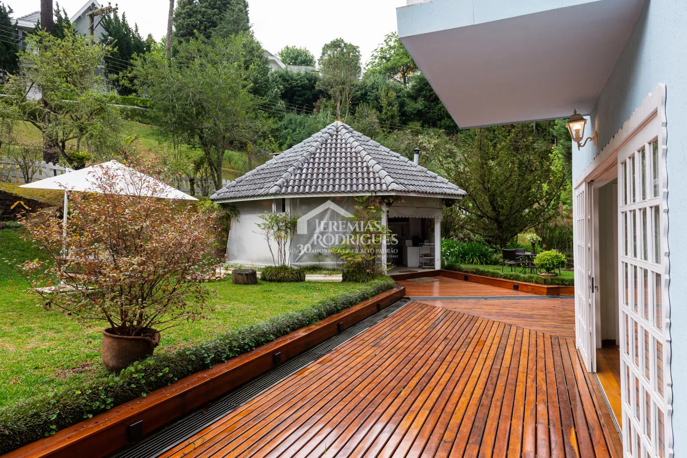 Casa com 7 dormitórios, 350 m² - Condomínio Aldeia Austríaca - Campos Jordão/SP