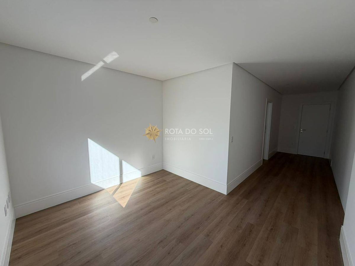 Maison Lafayette Apartamento Padrão Dallo com 4 Suítes em Meia Praia Itapema