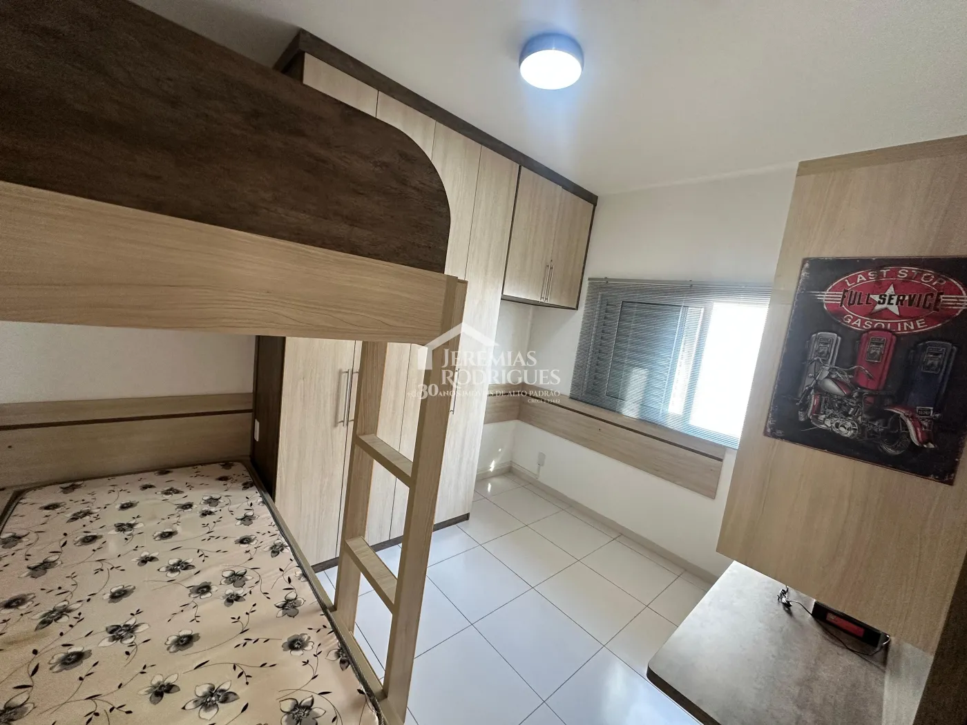 Apartamento para locação com 2 dormitórios, 69 m² - Edifício Embaúba - Pindamonhangaba/SP.