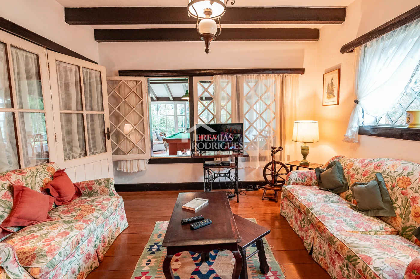 Casa com 9 dormitórios, 694 m² - Condomínio Reserva Figueiredo - Campos do Jordão/SP