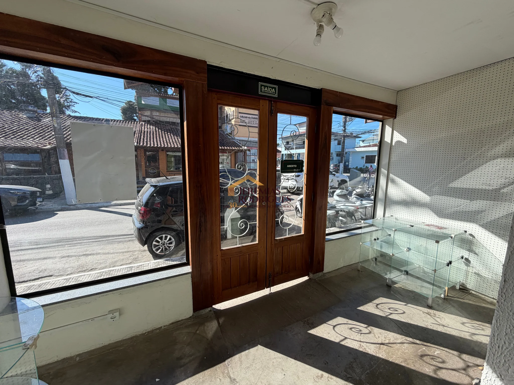 Pontos Comerciais à venda no bairro do Itaguá/Centro em Ubatuba/SP.