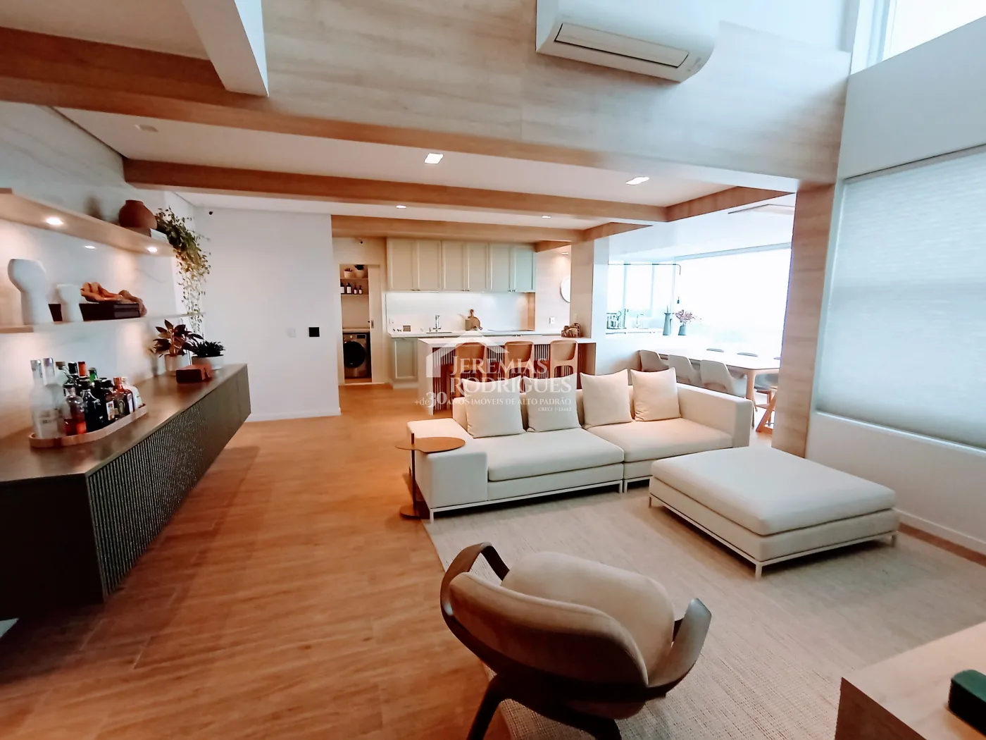 Cobertura duplex à venda com 3 dormitórios, 182 m² no Edifício Vert Residence em Taubaté/SP