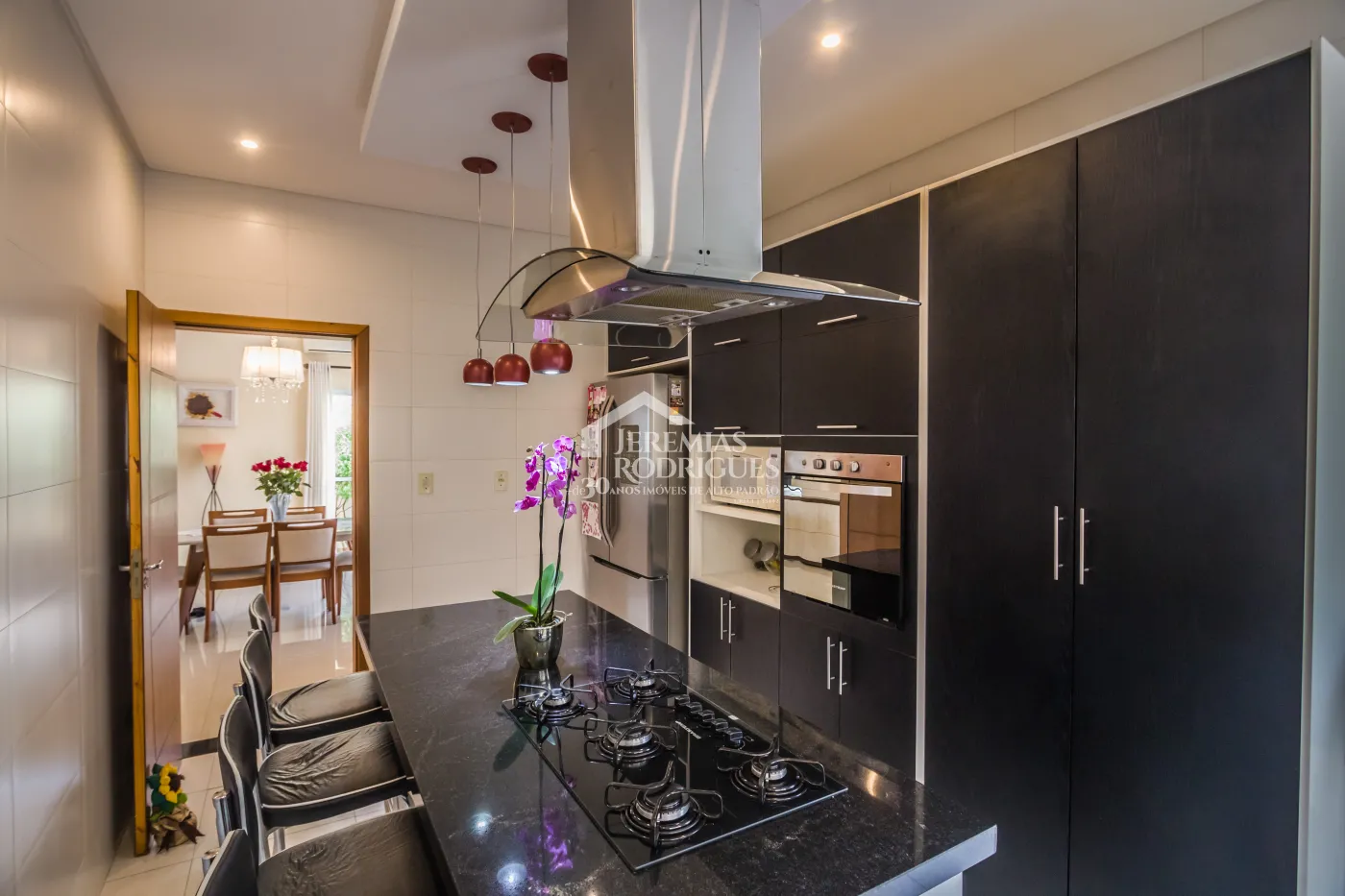 Casa com 4 dormitórios, 295 m² - Condomínio Reserva dos Lagos - Pindamonhangaba/SP