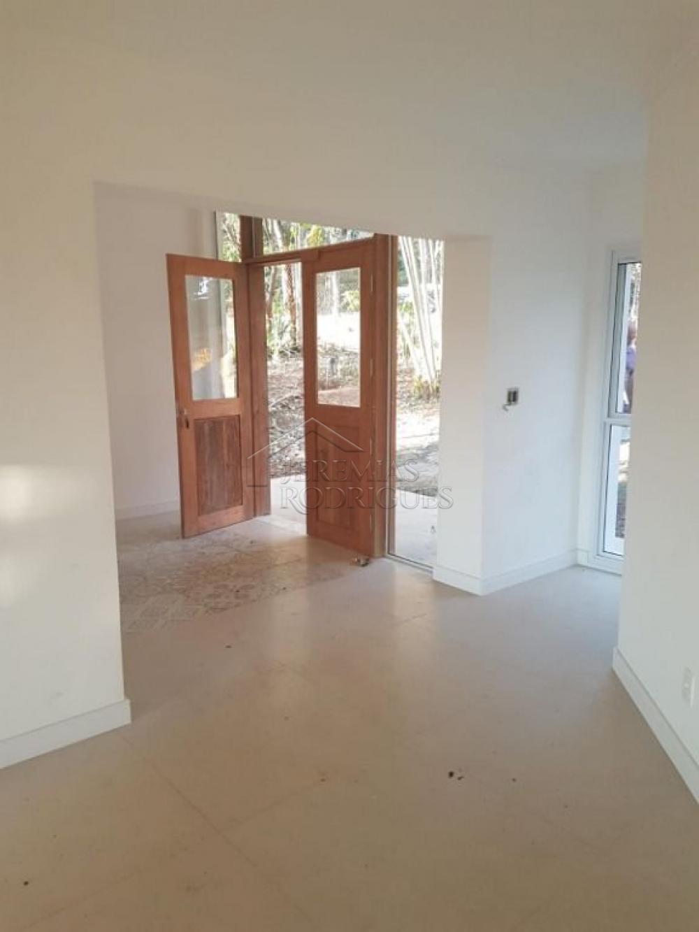 Casa espaçosa com 4 quartos, 320 m² - Condomínio Chácaras Cataguá - Taubaté/SP